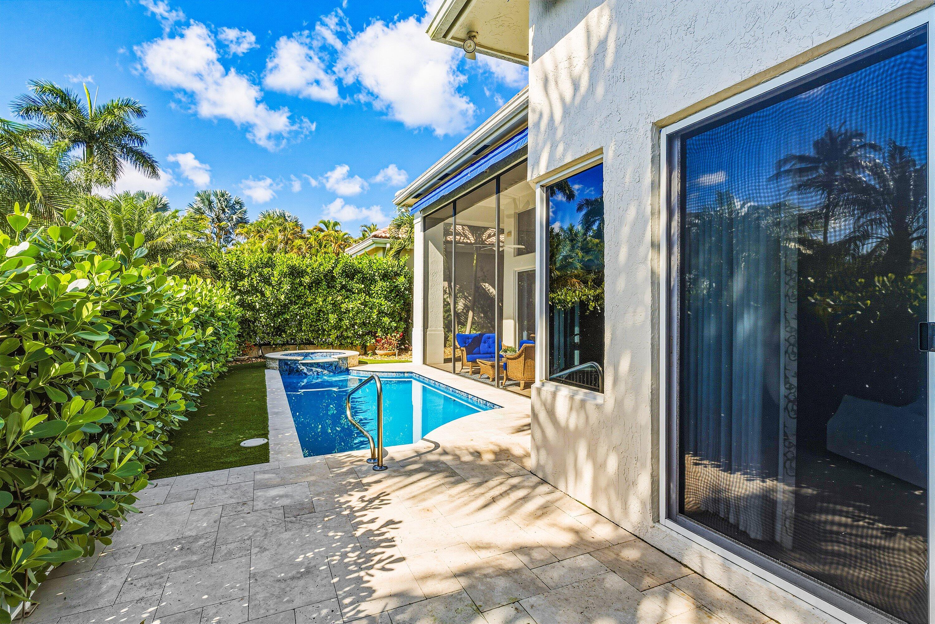 7011 Islegrove, Boca Raton FL 33433