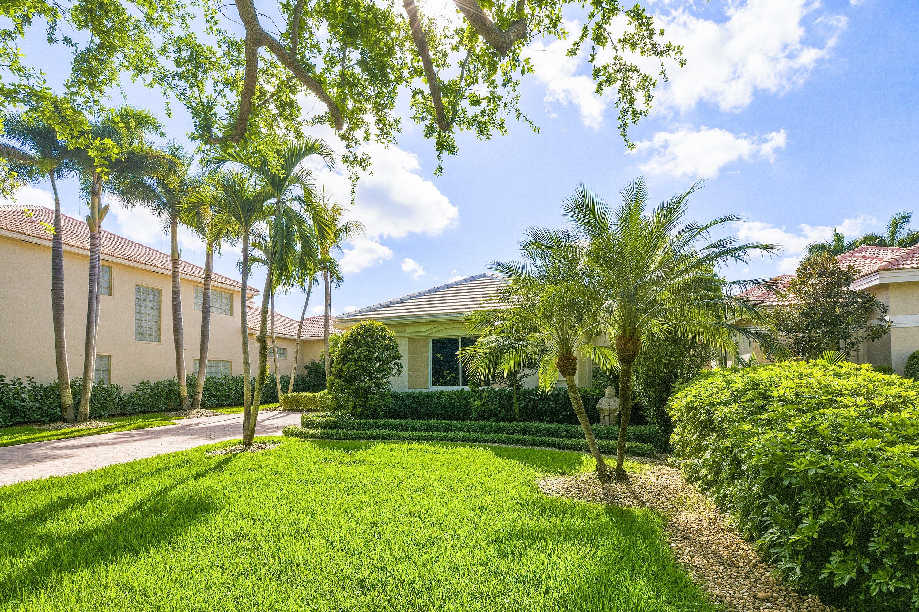 7011 Islegrove, Boca Raton FL 33433