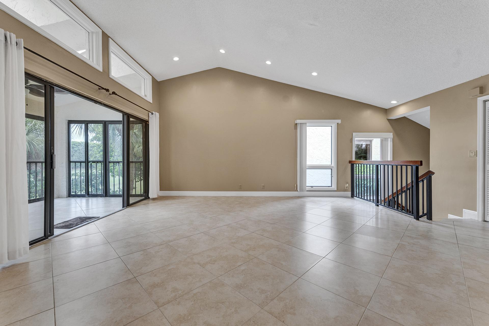 7888 Granada #904, Boca Raton FL 33433