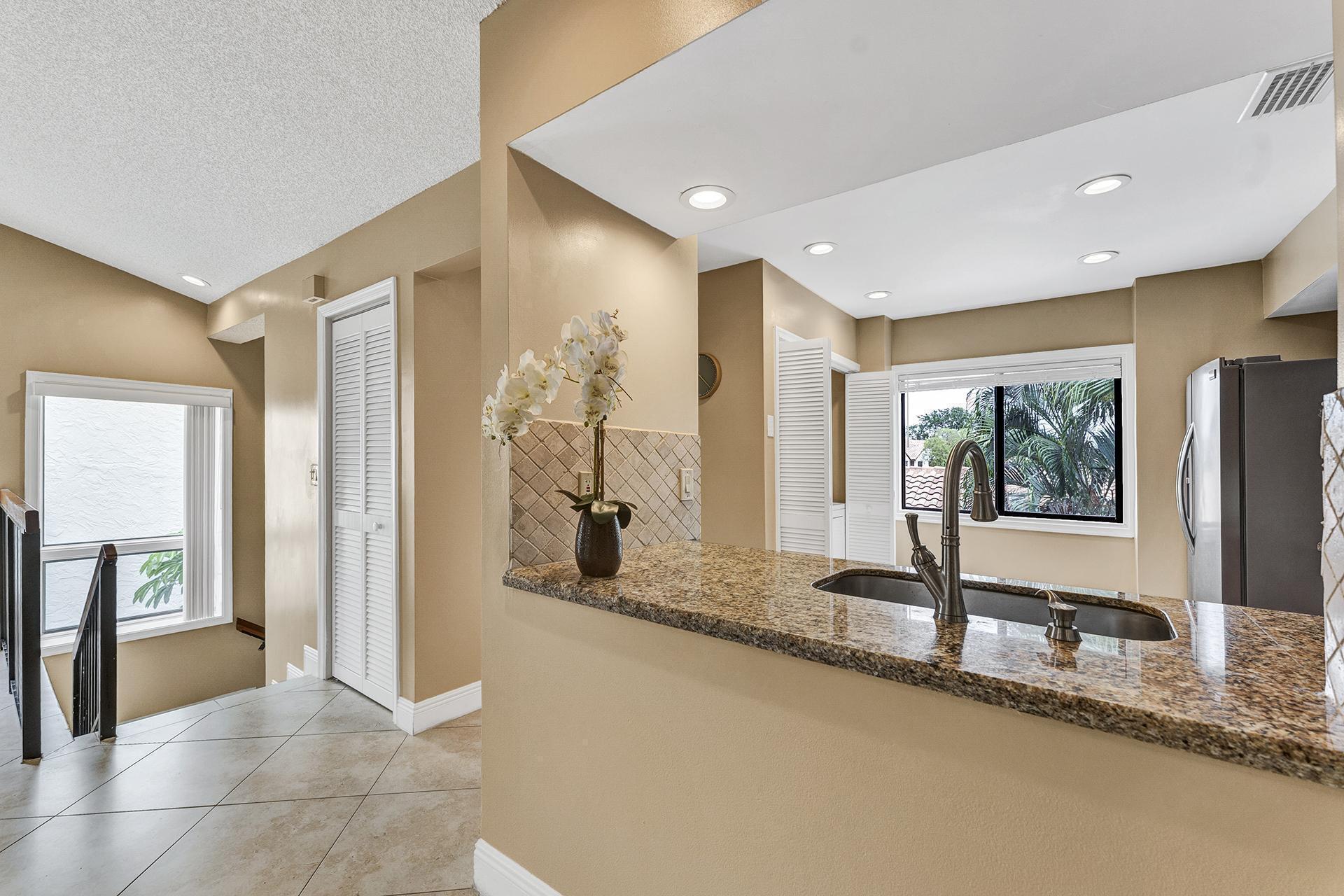 7888 Granada #904, Boca Raton FL 33433