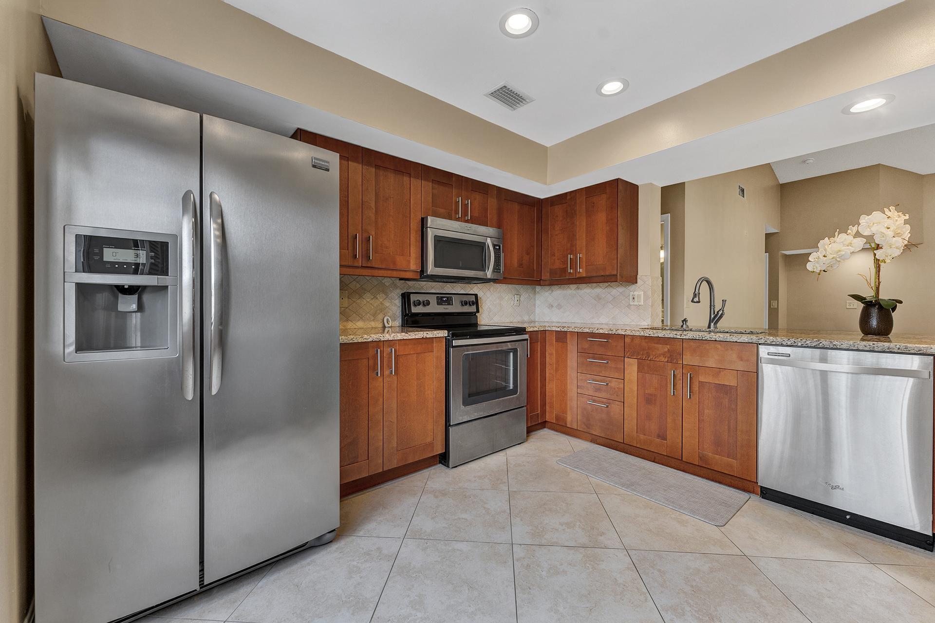 7888 Granada #904, Boca Raton FL 33433