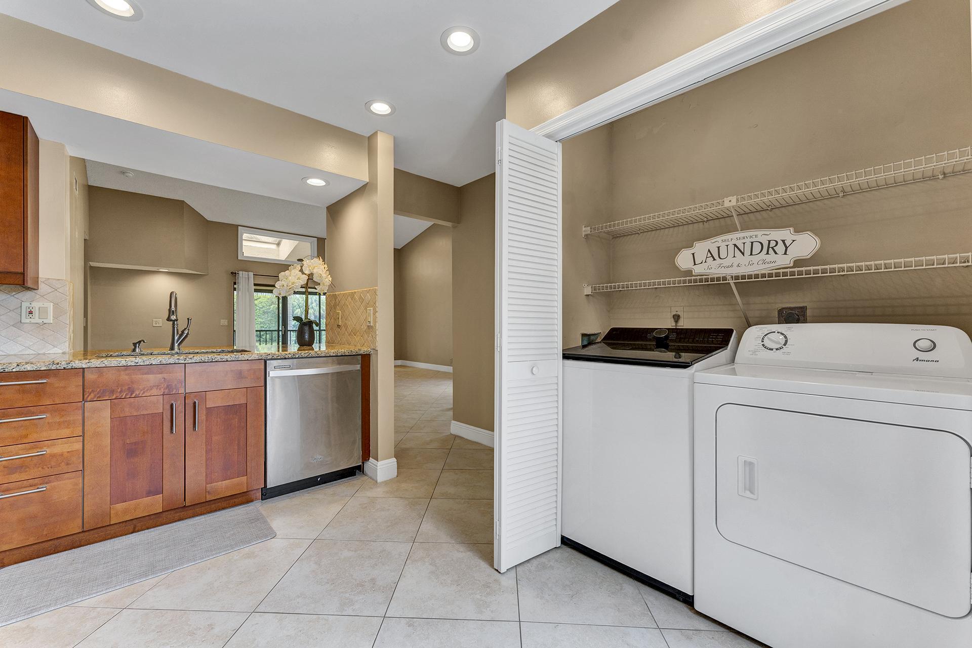 7888 Granada #904, Boca Raton FL 33433