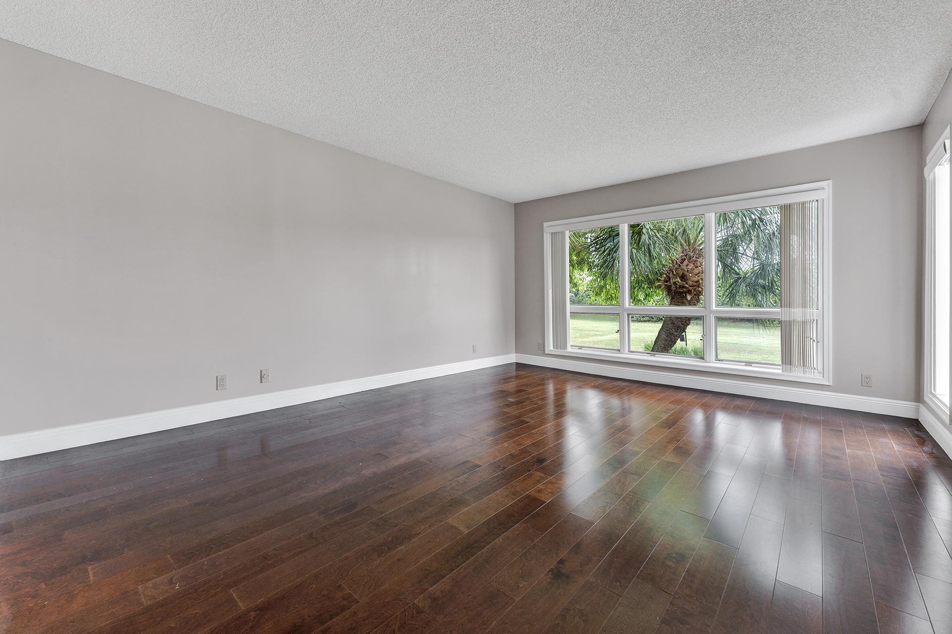 7888 Granada #904, Boca Raton FL 33433