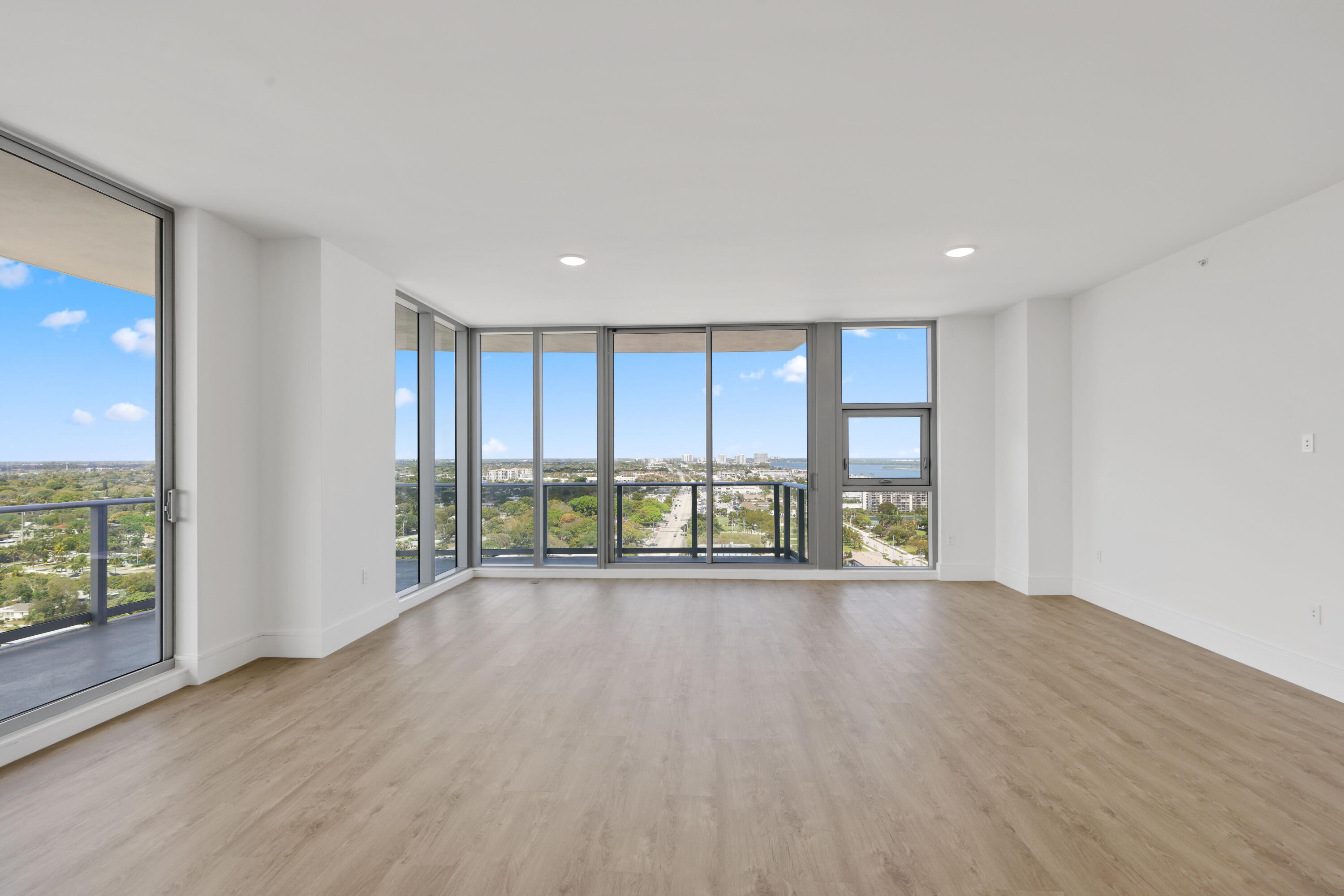 220 Lake Shore #1823, Lake Park FL 33403