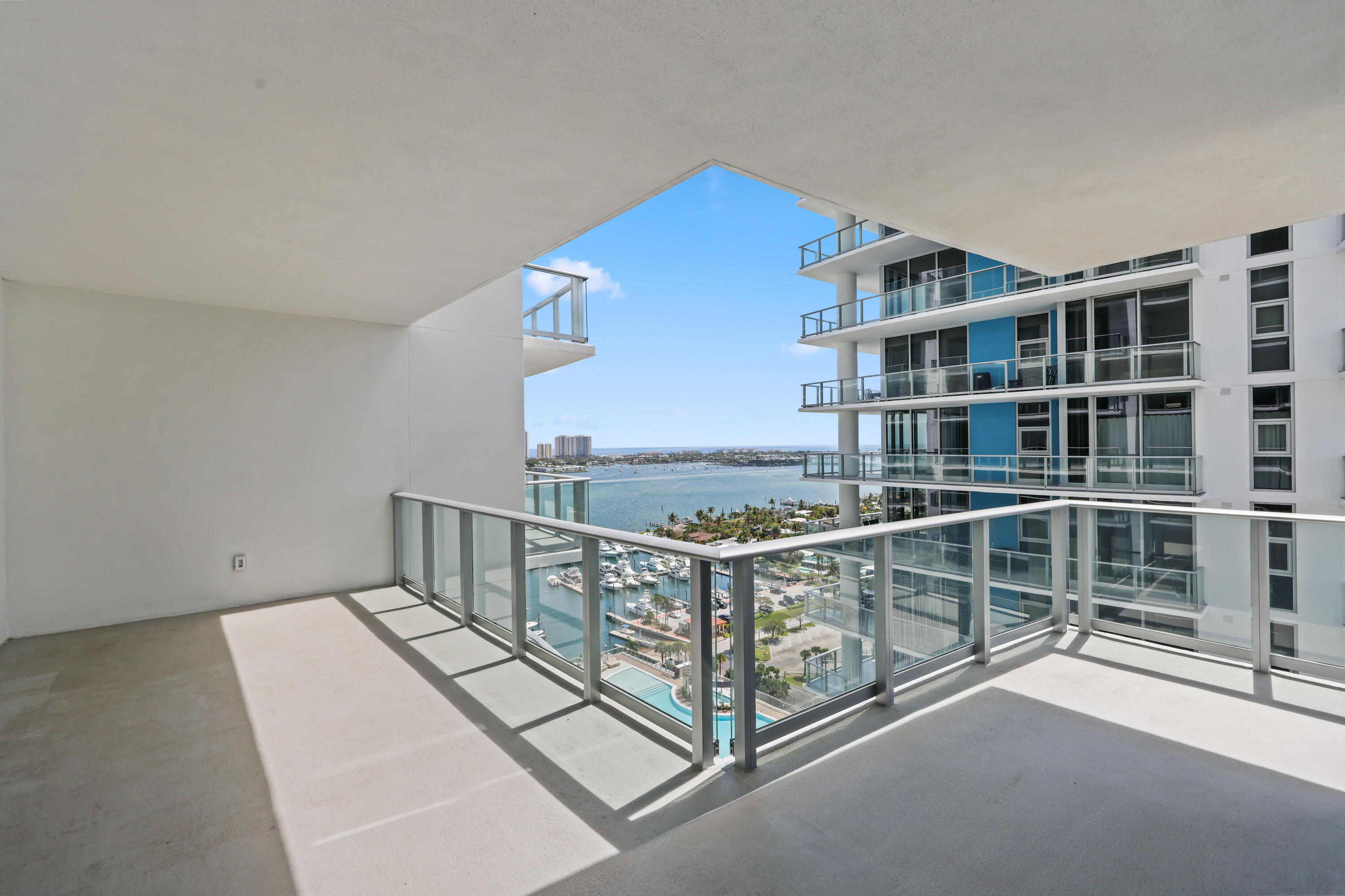 220 Lake Shore #1823, Lake Park FL 33403