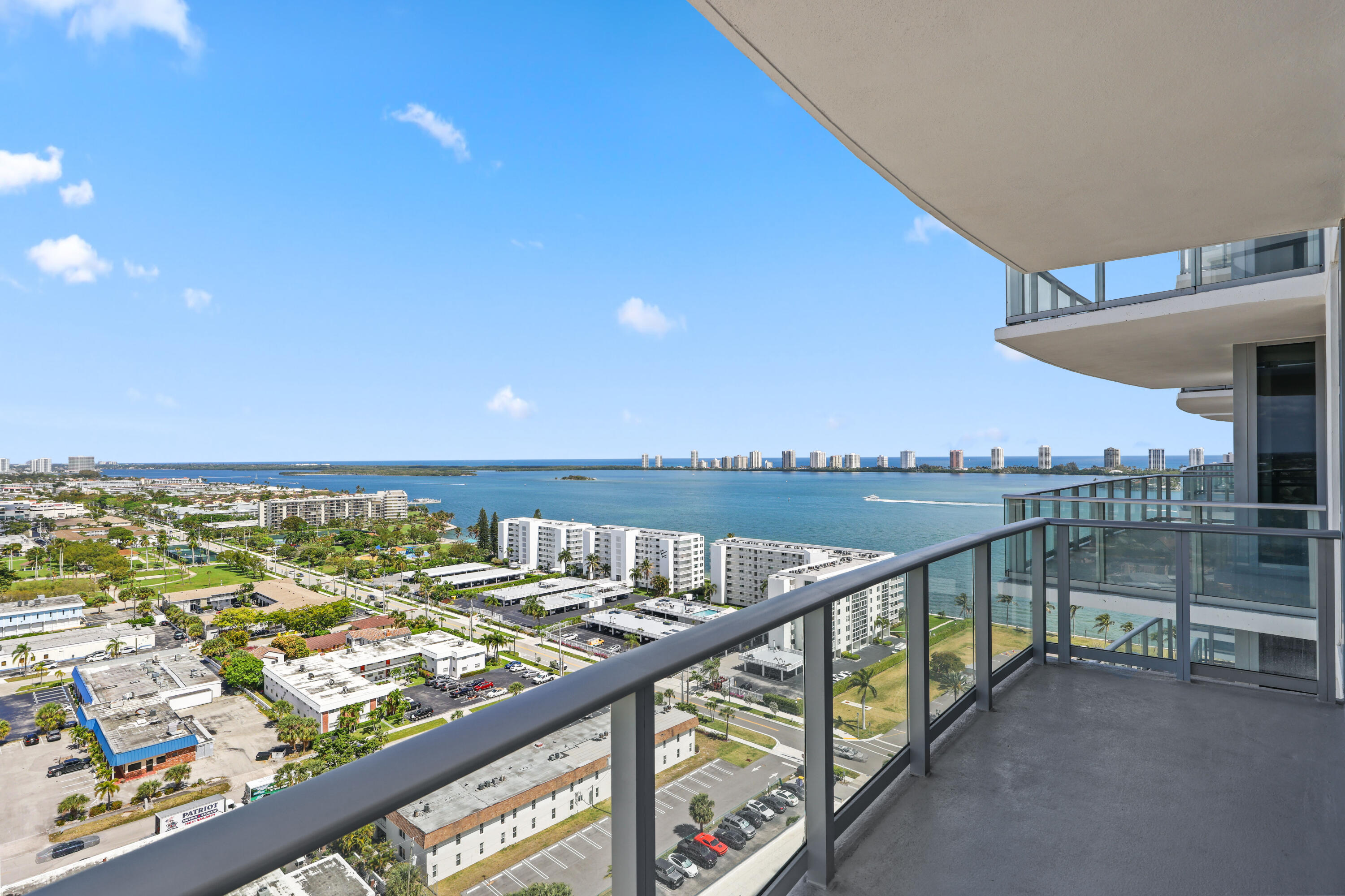 220 Lake Shore #1823, Lake Park FL 33403