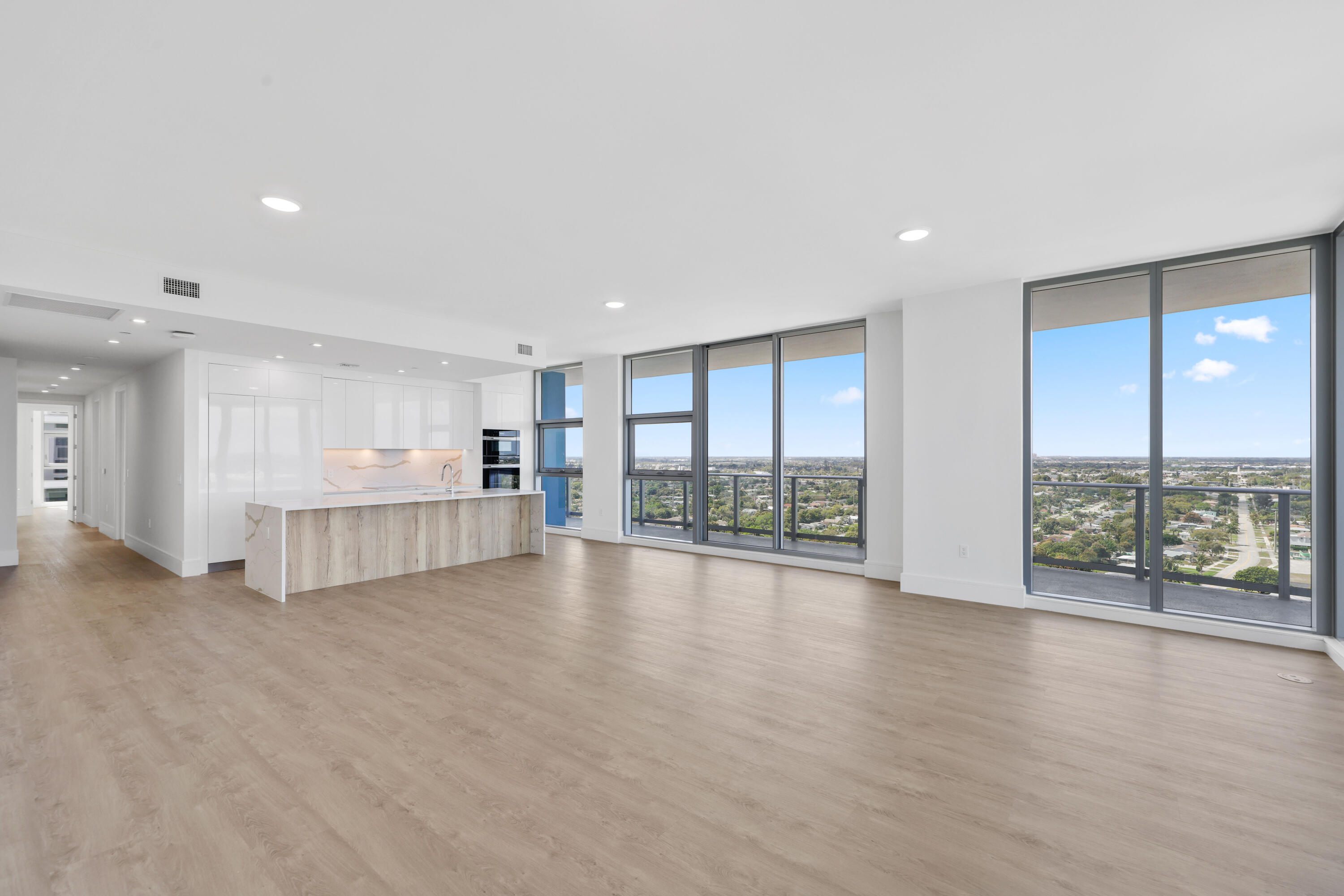 220 Lake Shore #1823, Lake Park FL 33403