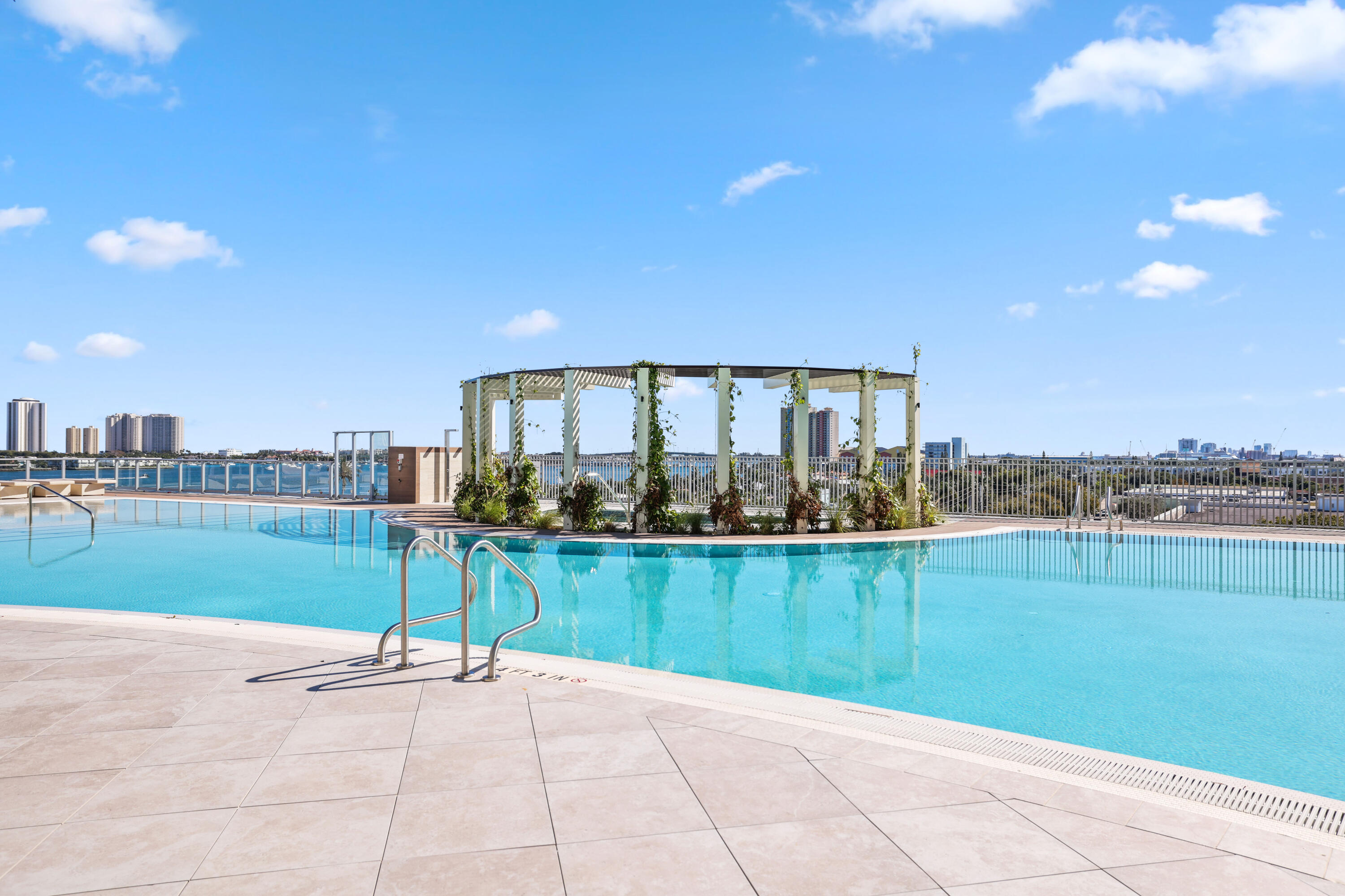 220 Lake Shore #1823, Lake Park FL 33403