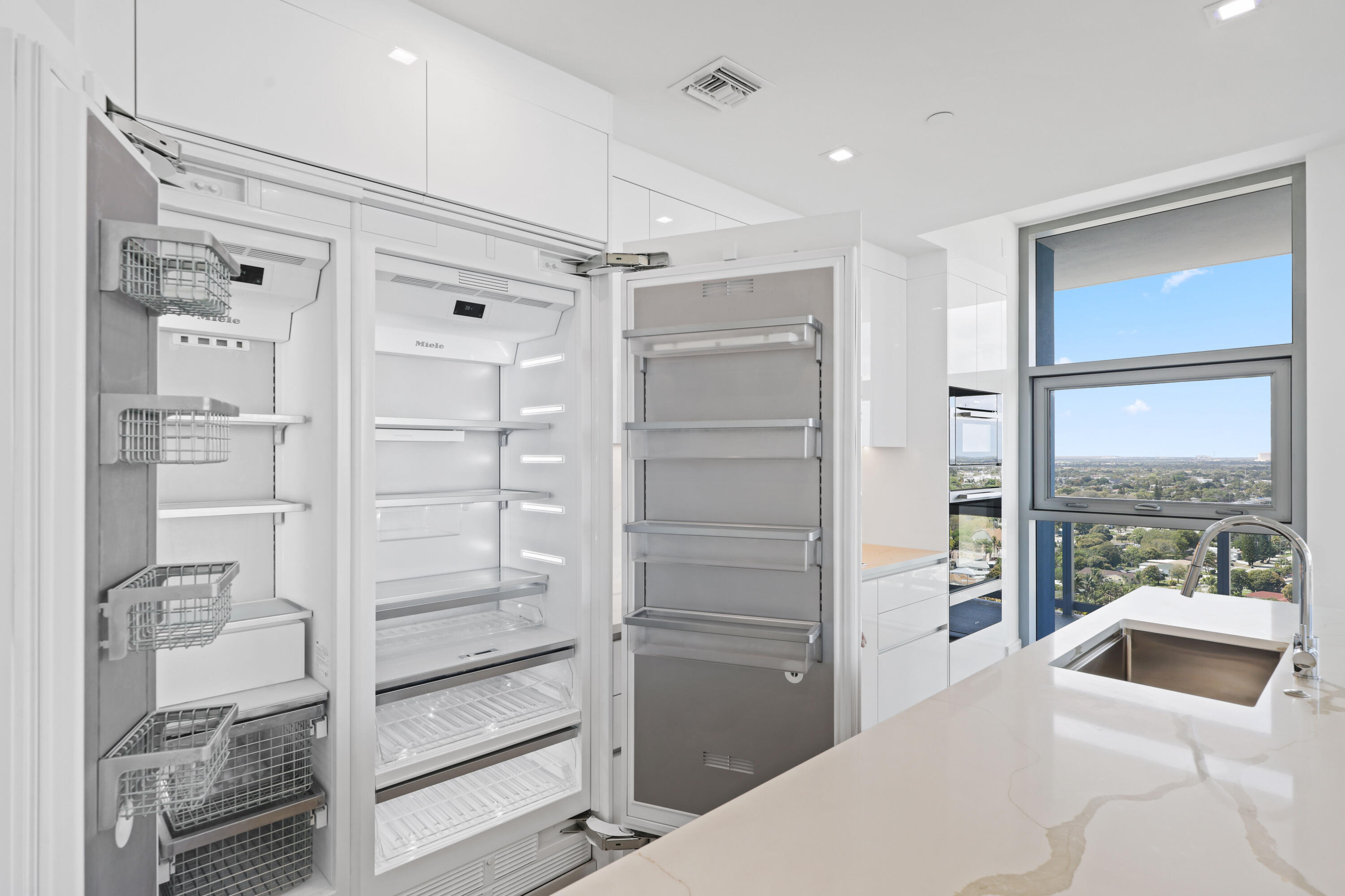 220 Lake Shore #1823, Lake Park FL 33403