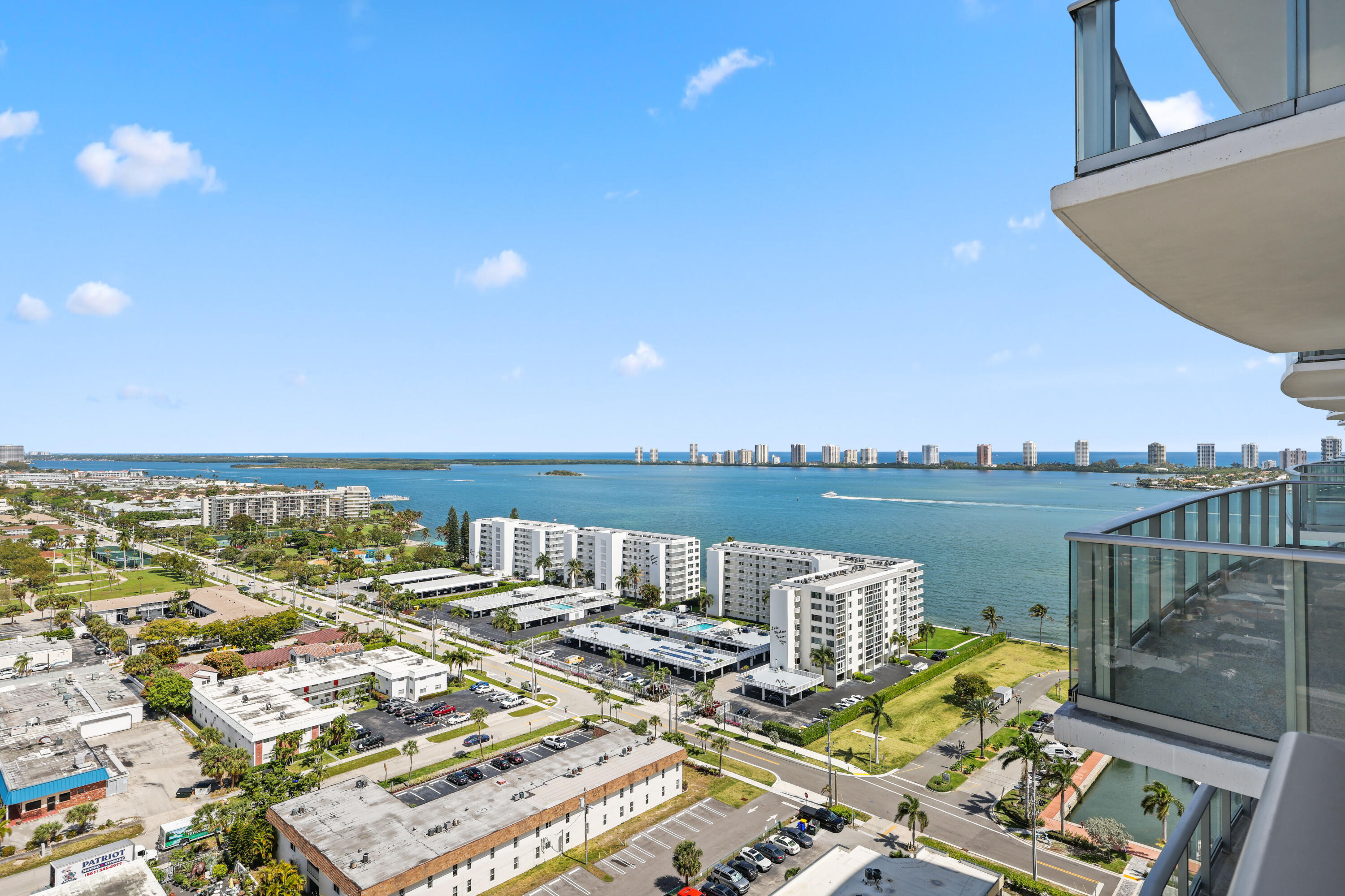 220 Lake Shore #1823, Lake Park FL 33403