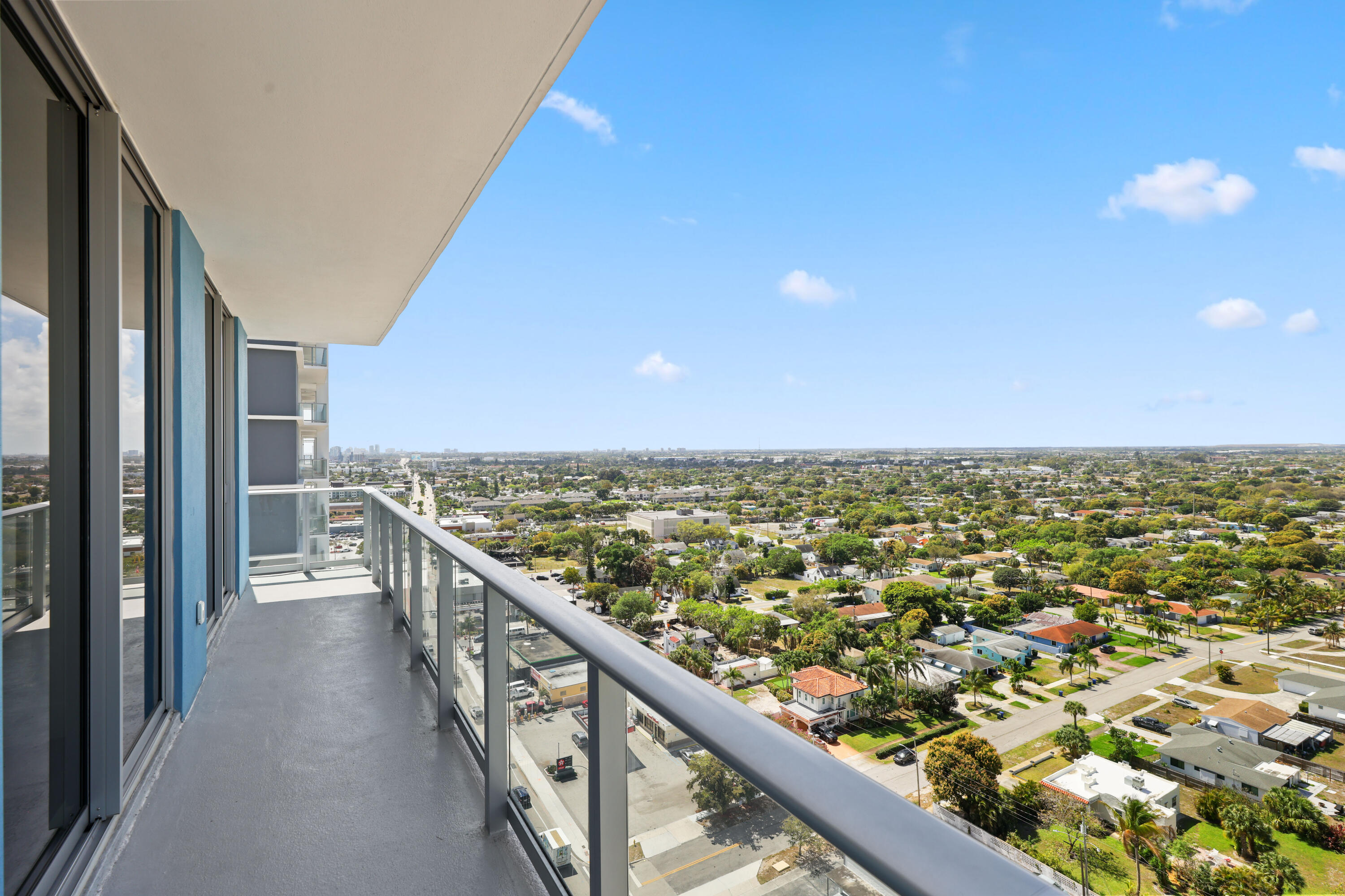 220 Lake Shore #1823, Lake Park FL 33403
