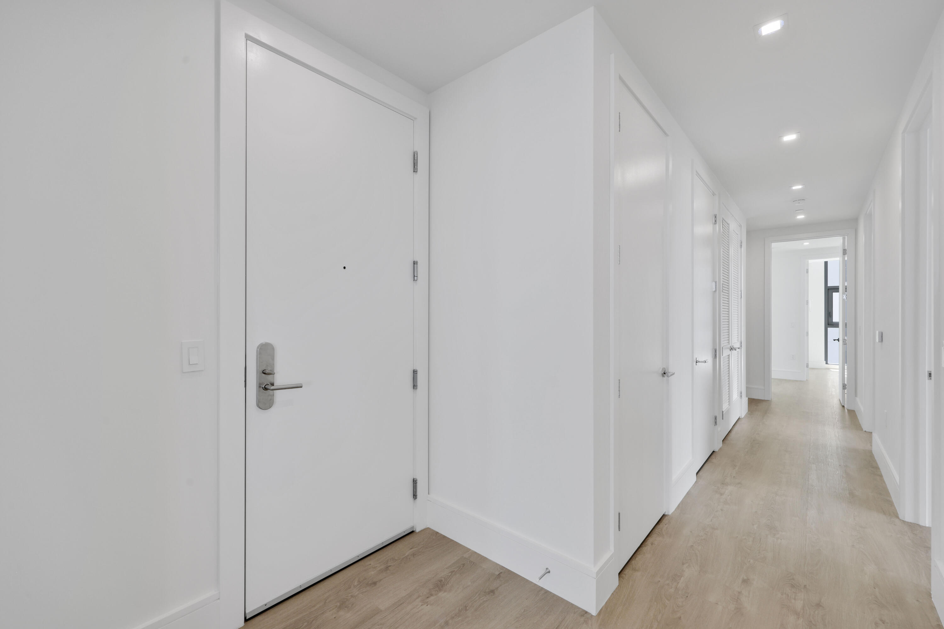 220 Lake Shore #1823, Lake Park FL 33403