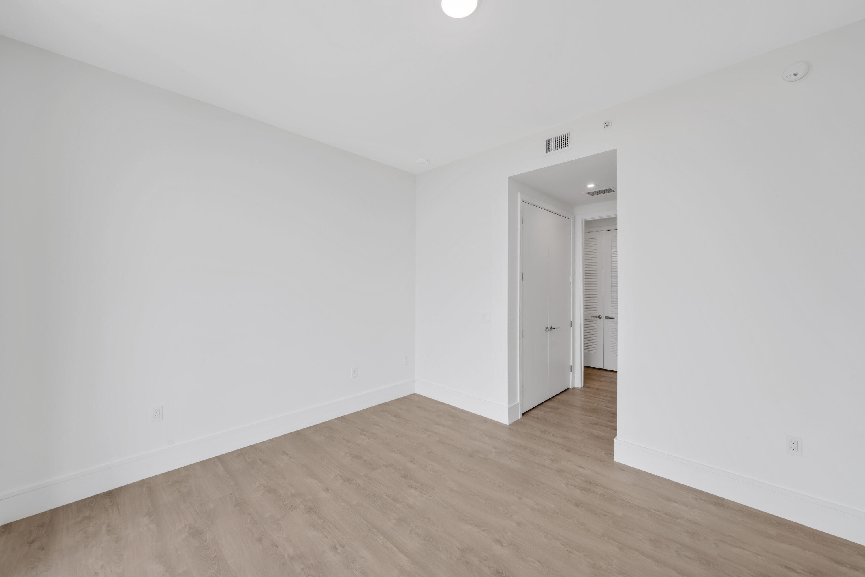 220 Lake Shore #1823, Lake Park FL 33403