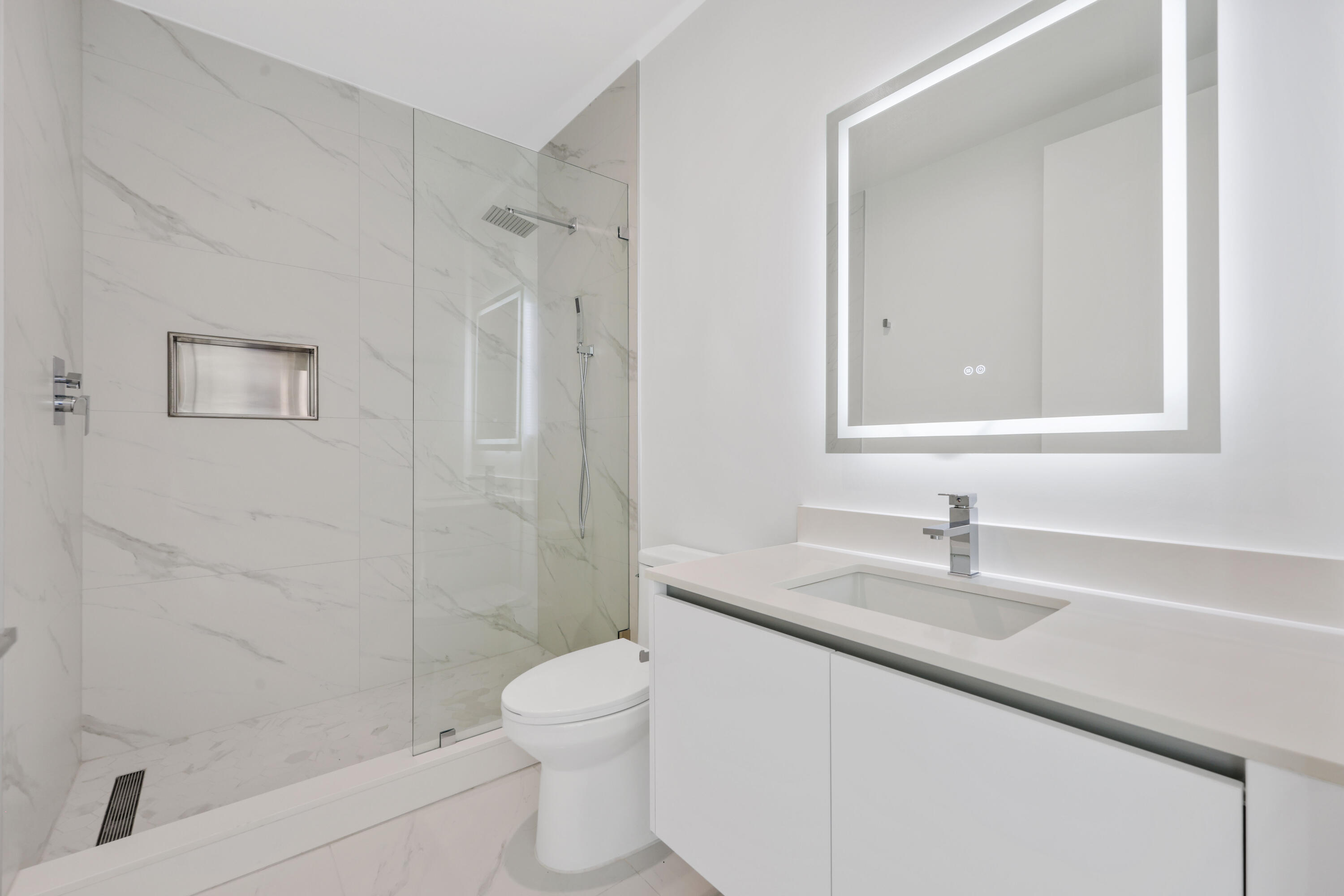 220 Lake Shore #1823, Lake Park FL 33403