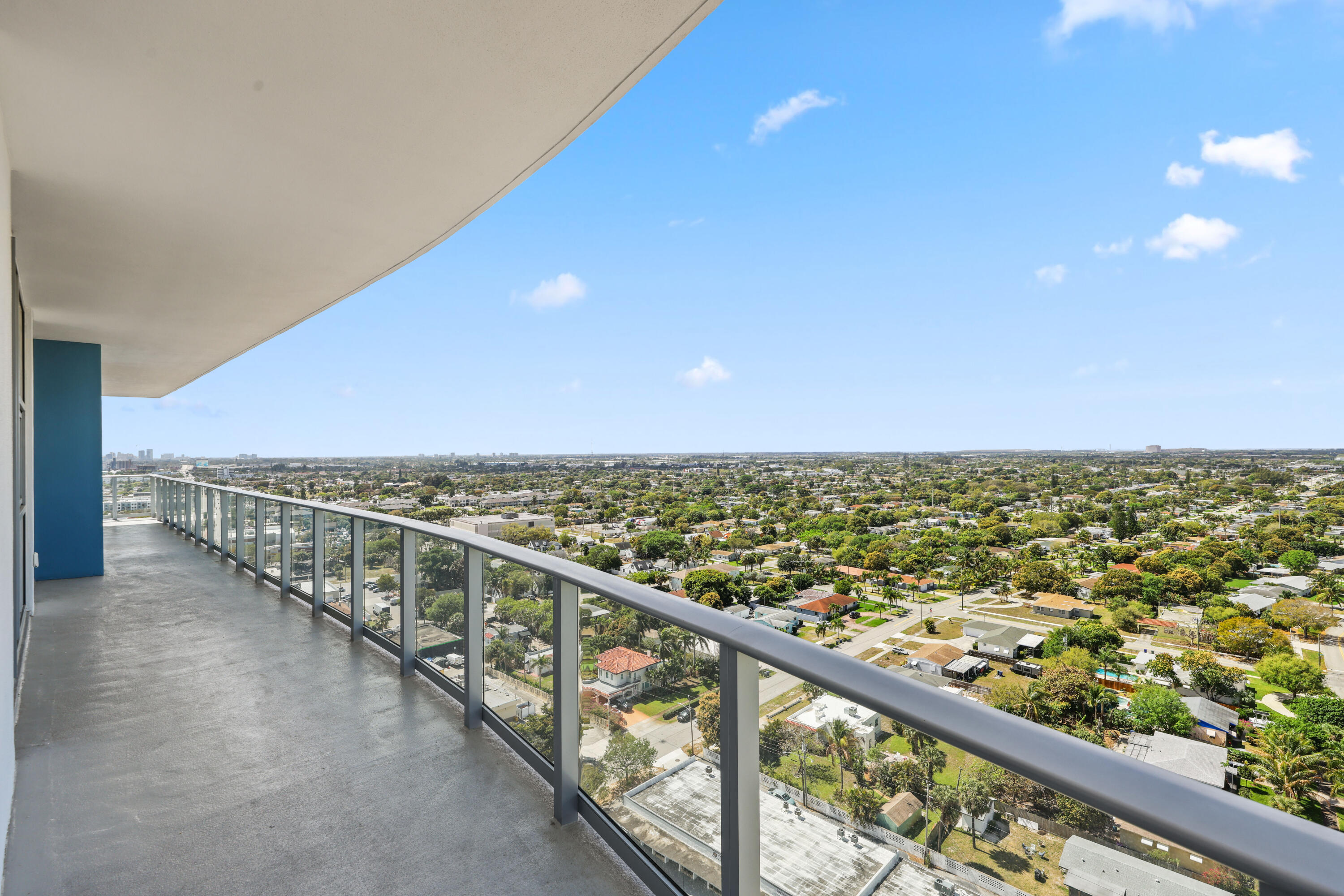 220 Lake Shore #1823, Lake Park FL 33403