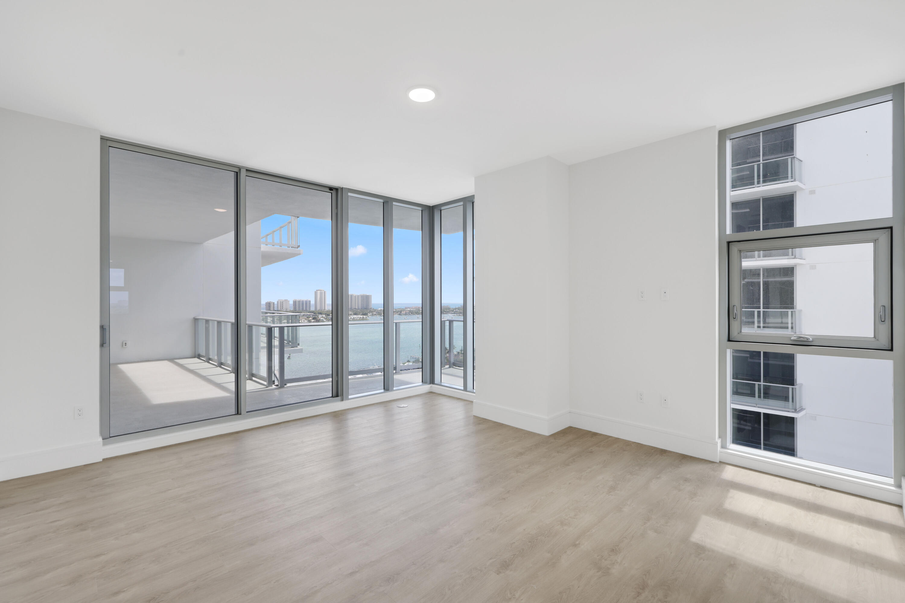 220 Lake Shore #1823, Lake Park FL 33403