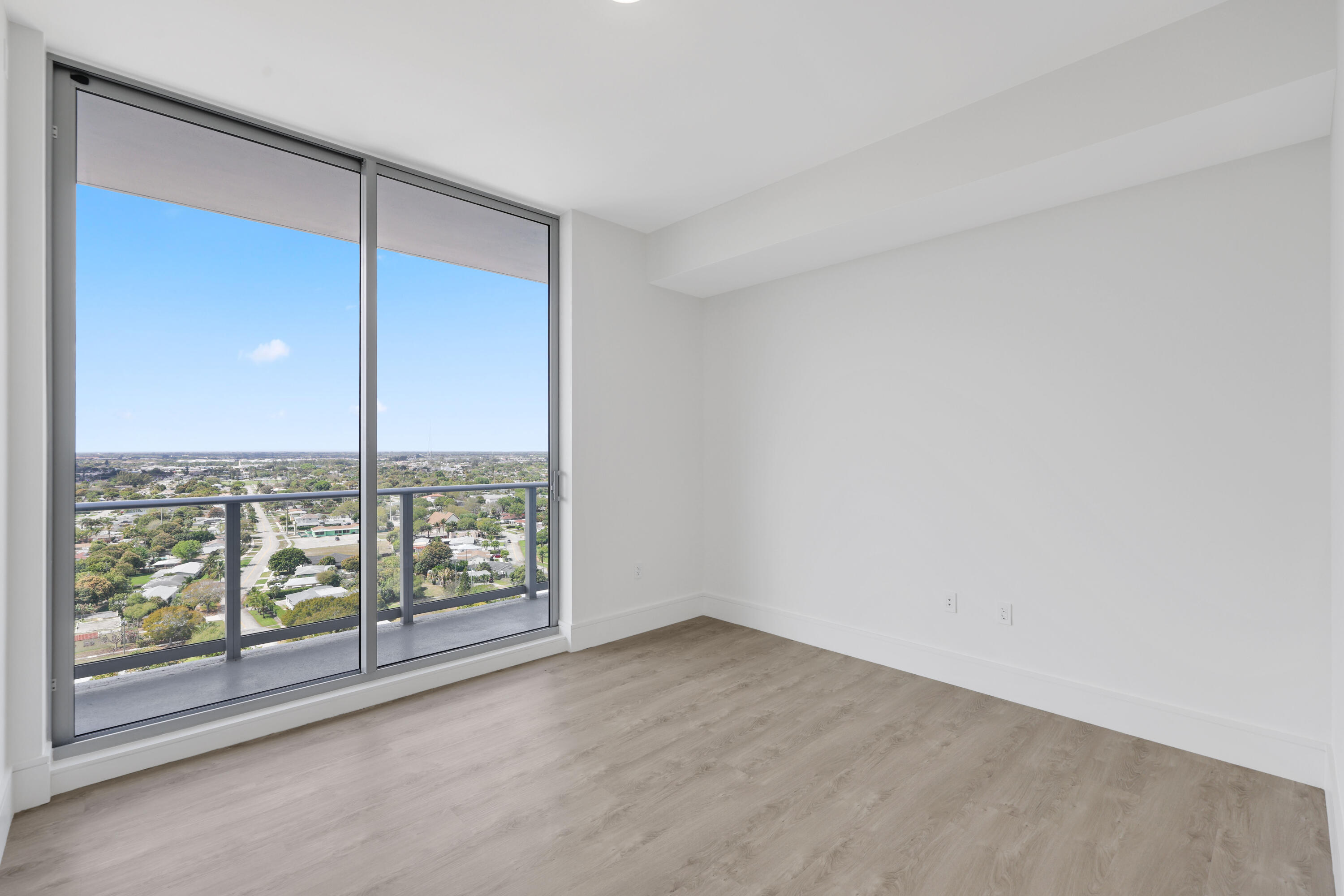 220 Lake Shore #1823, Lake Park FL 33403