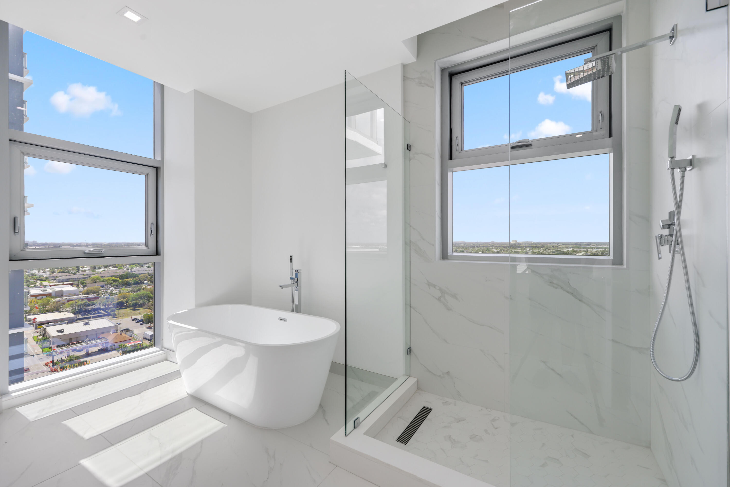 220 Lake Shore #1823, Lake Park FL 33403