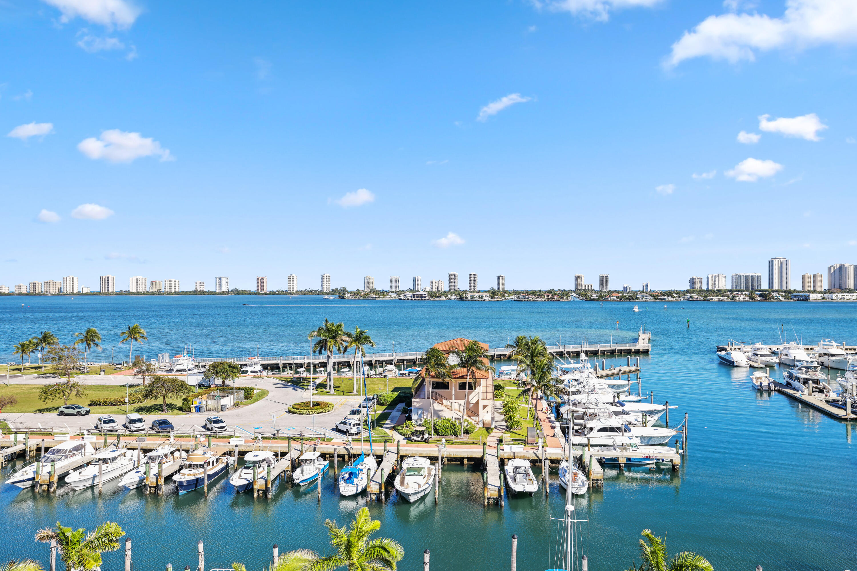 220 Lake Shore #1823, Lake Park FL 33403