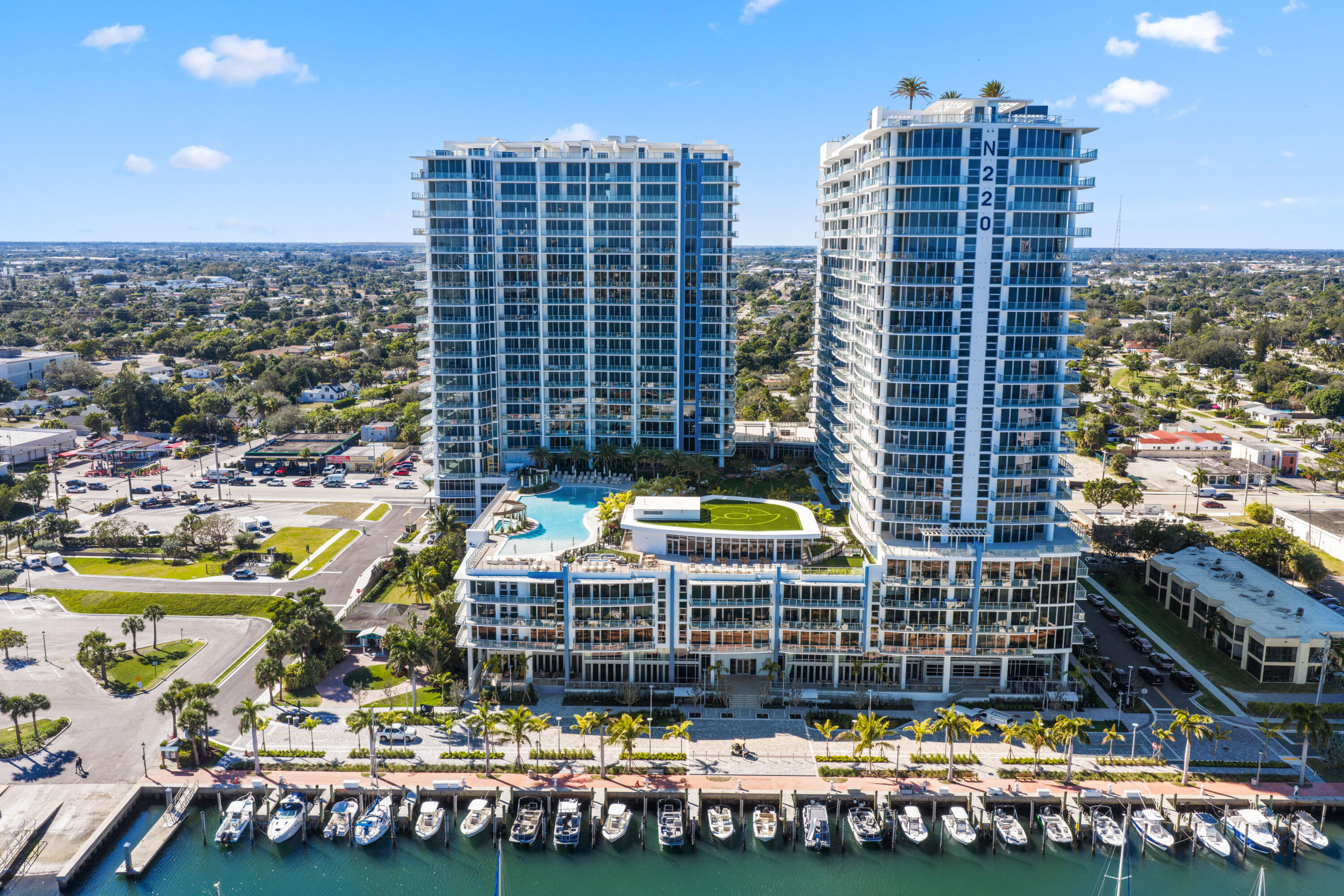 220 Lake Shore #1823, Lake Park FL 33403