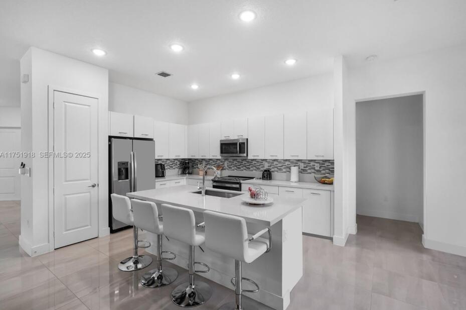 17325 SW 41, Miramar FL 33029