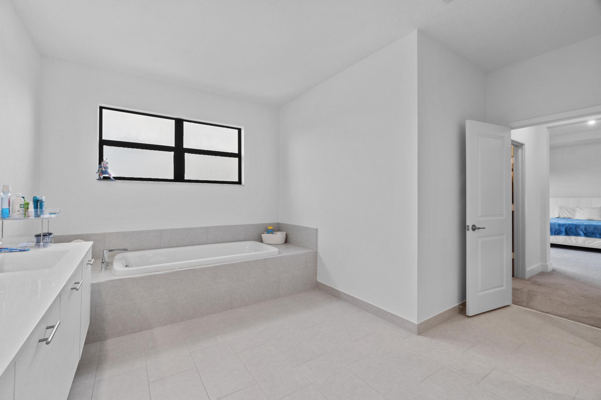 17325 SW 41, Miramar FL 33029