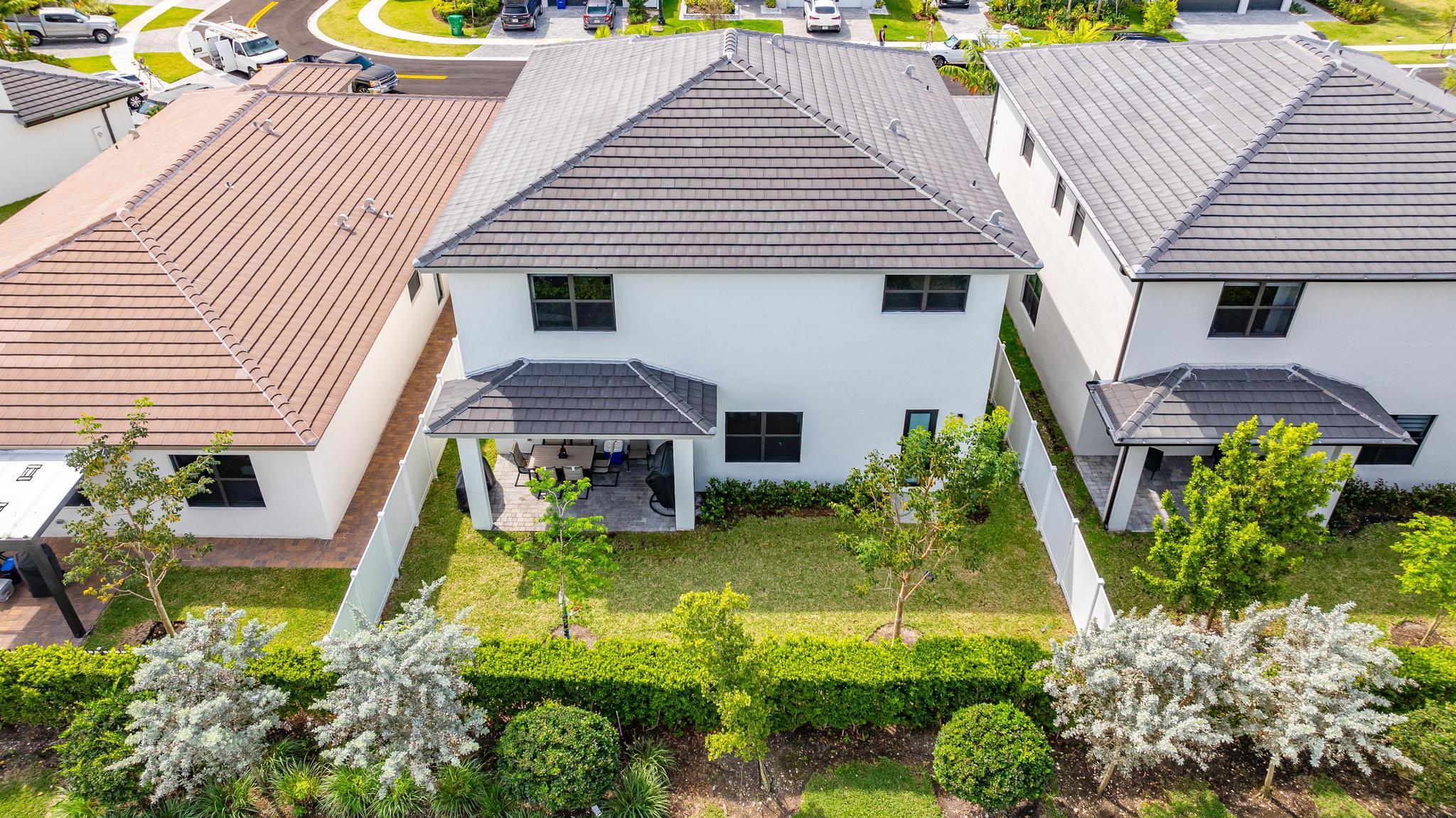 17325 SW 41, Miramar FL 33029