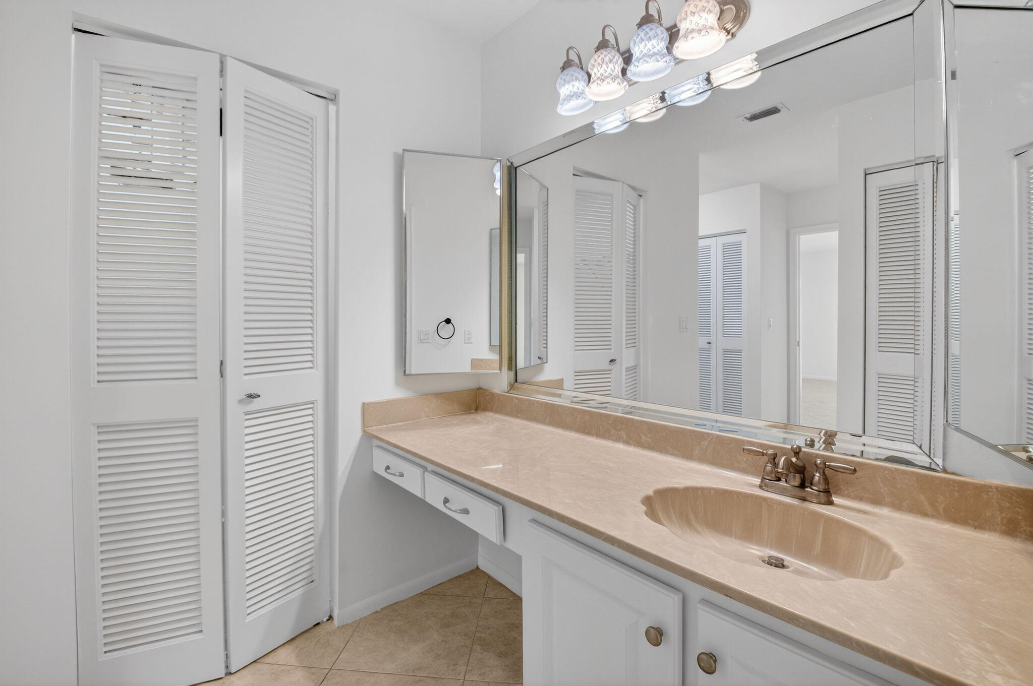 21691 Cypress #16b, Boca Raton FL 33433