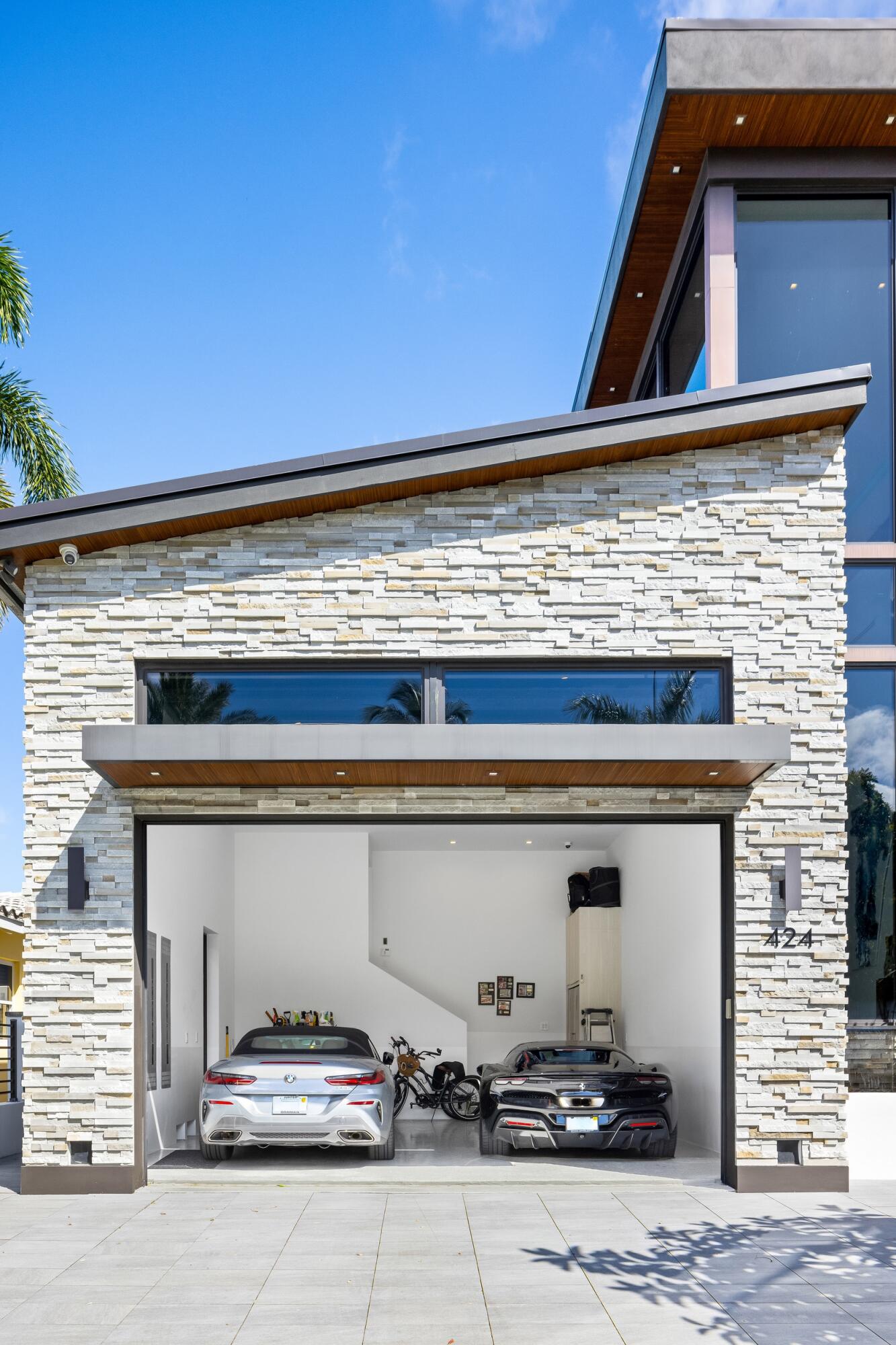 424 Coconut Isle, Fort Lauderdale FL 33301