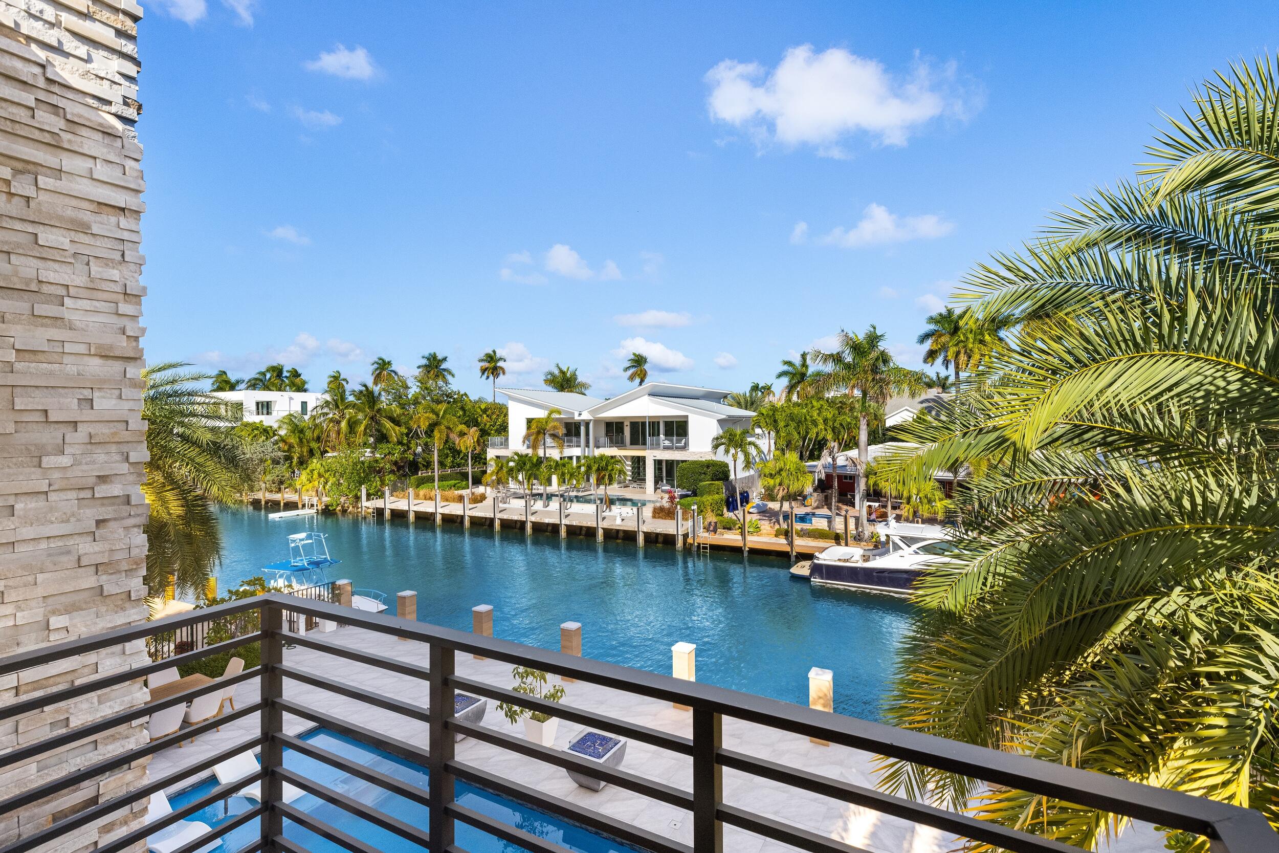 424 Coconut Isle, Fort Lauderdale FL 33301