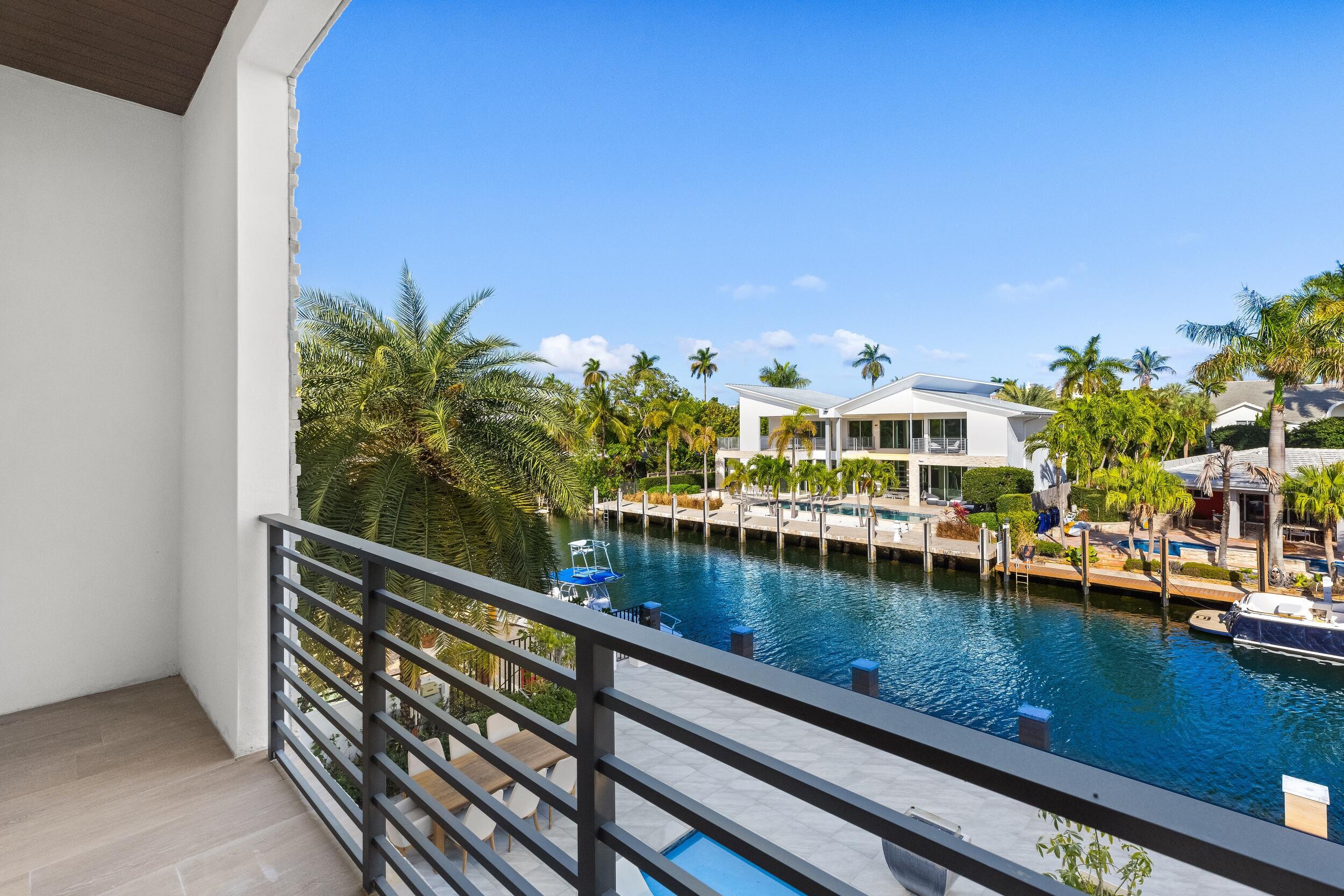 424 Coconut Isle, Fort Lauderdale FL 33301