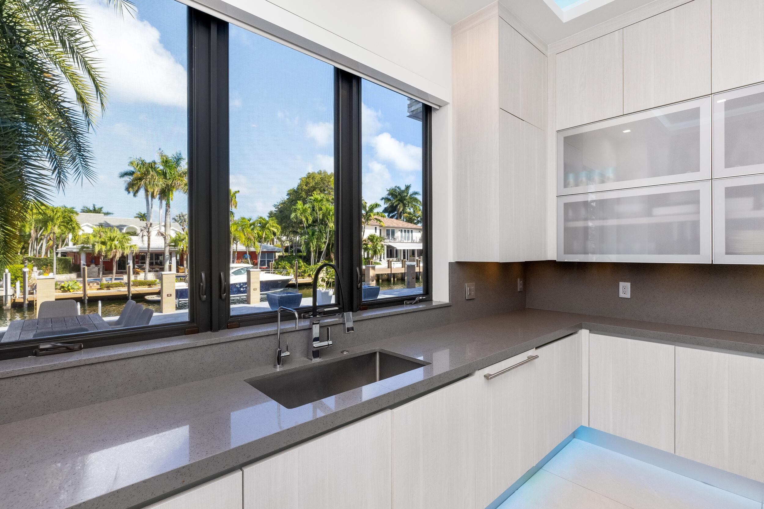 424 Coconut Isle, Fort Lauderdale FL 33301
