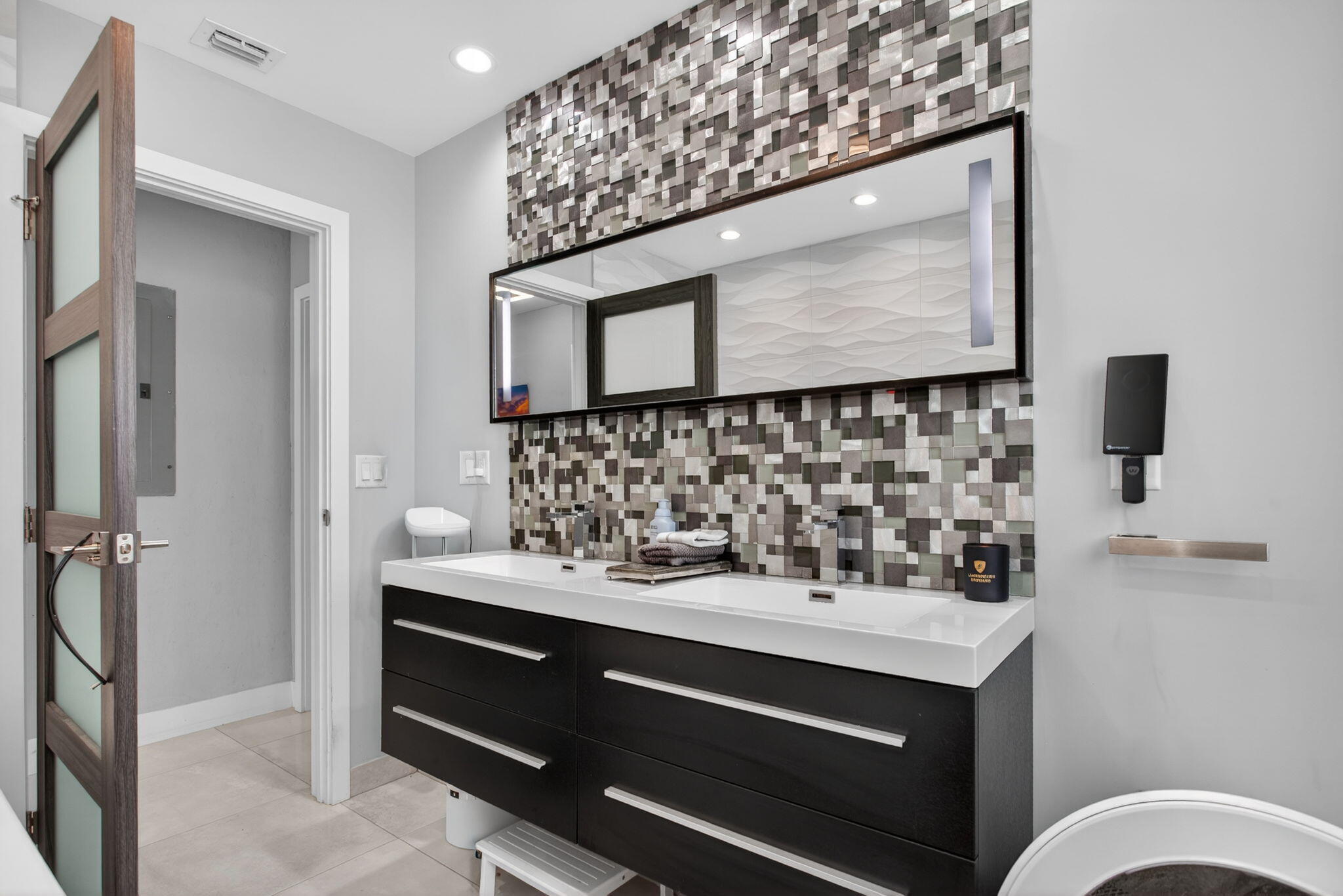 2732 NE 35th, Fort Lauderdale FL 33308