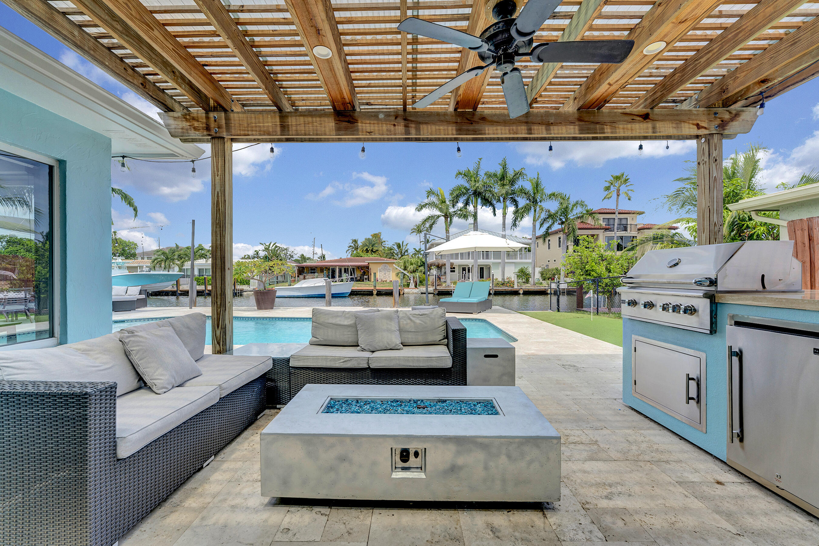 2291 SE 15th Street, Pompano Beach FL 33062