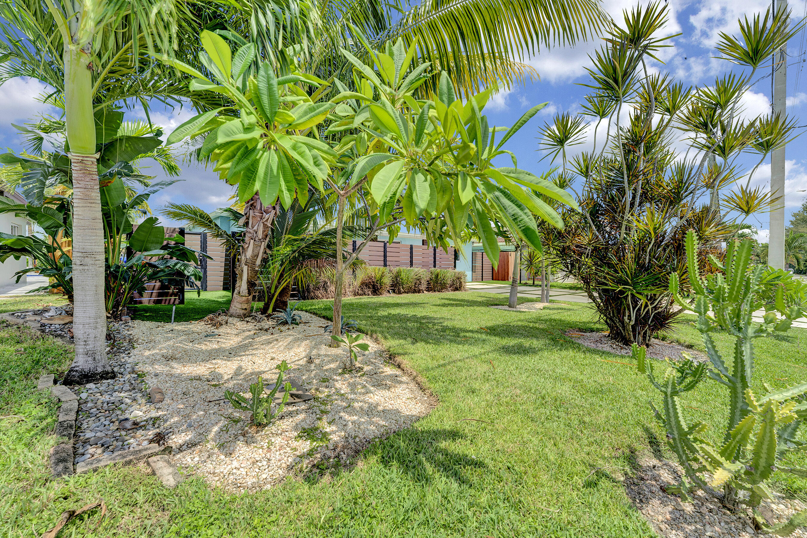 2291 SE 15th Street, Pompano Beach FL 33062