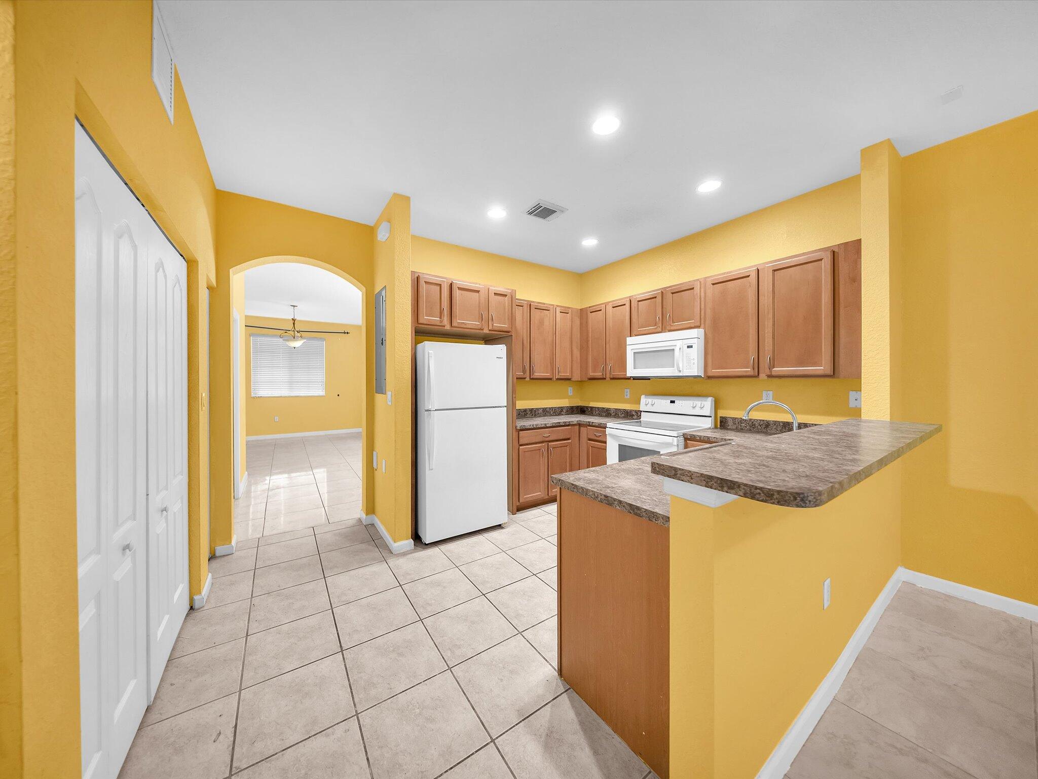 21223 NW 14th #324, Miami Gardens FL 33169