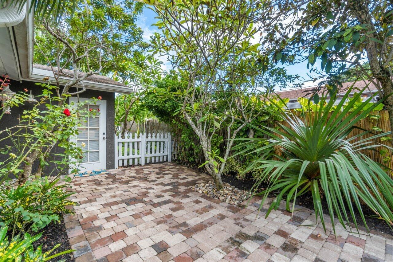 1911 Parker, West Palm Beach FL 33401