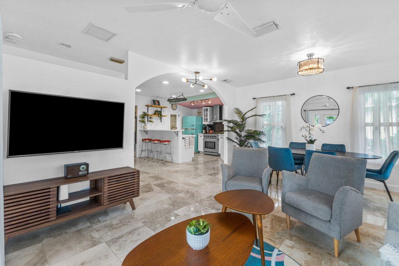 1911 Parker, West Palm Beach FL 33401