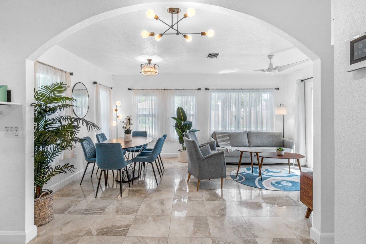 1911 Parker, West Palm Beach FL 33401