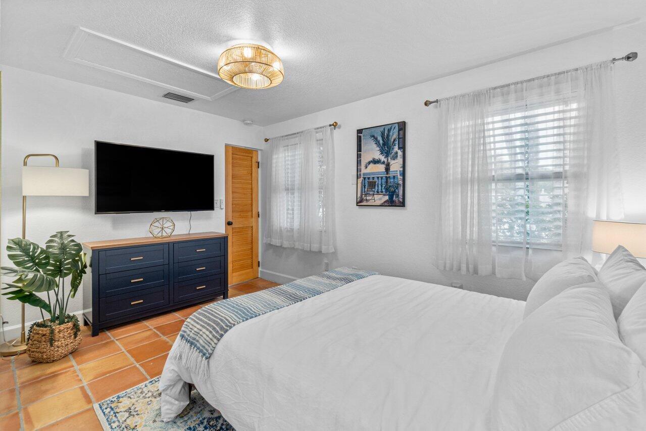 1911 Parker, West Palm Beach FL 33401