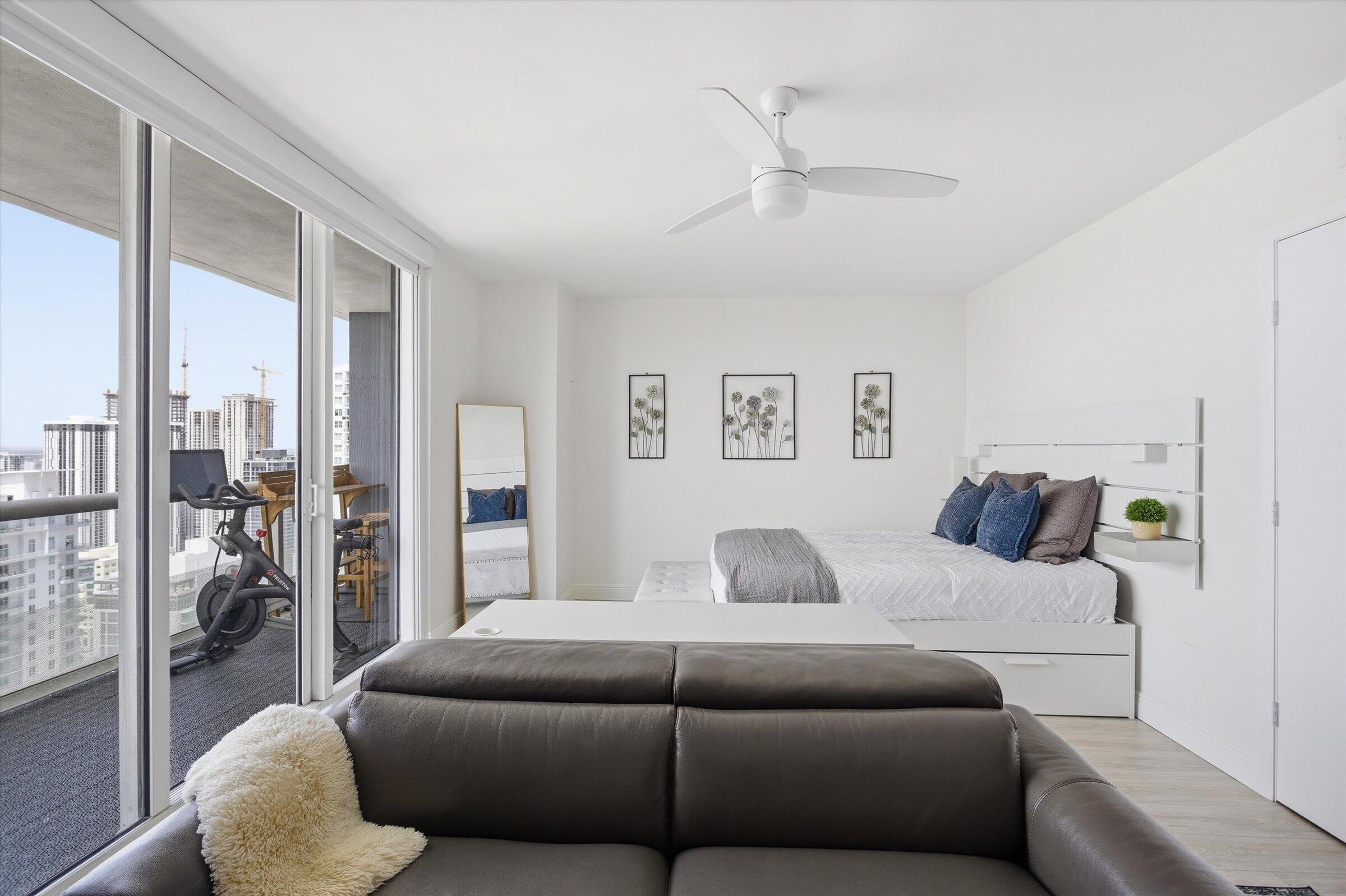 50 Biscayne #4603, Miami FL 33132
