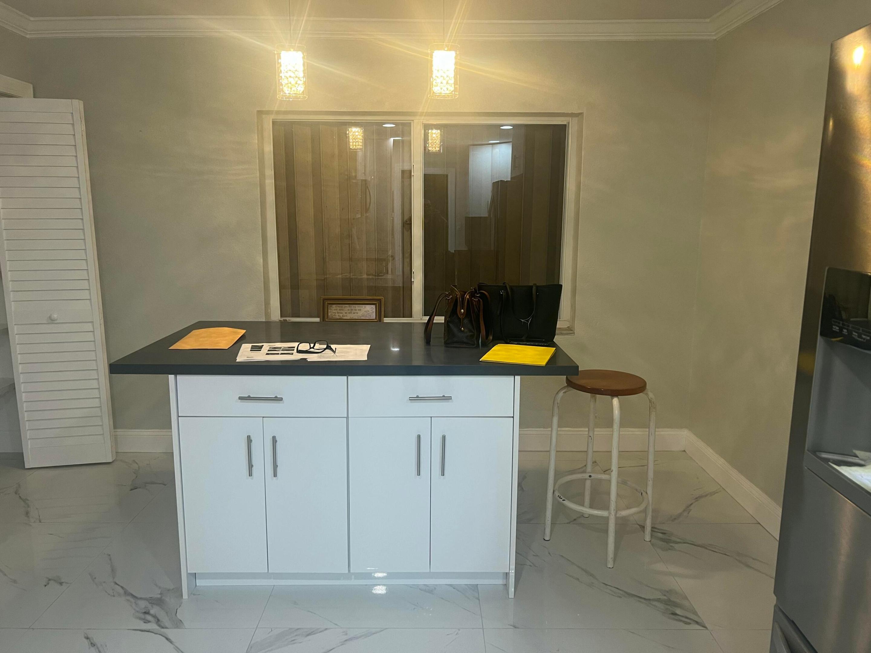 4680 NW 39th, Lauderdale Lakes FL 33319