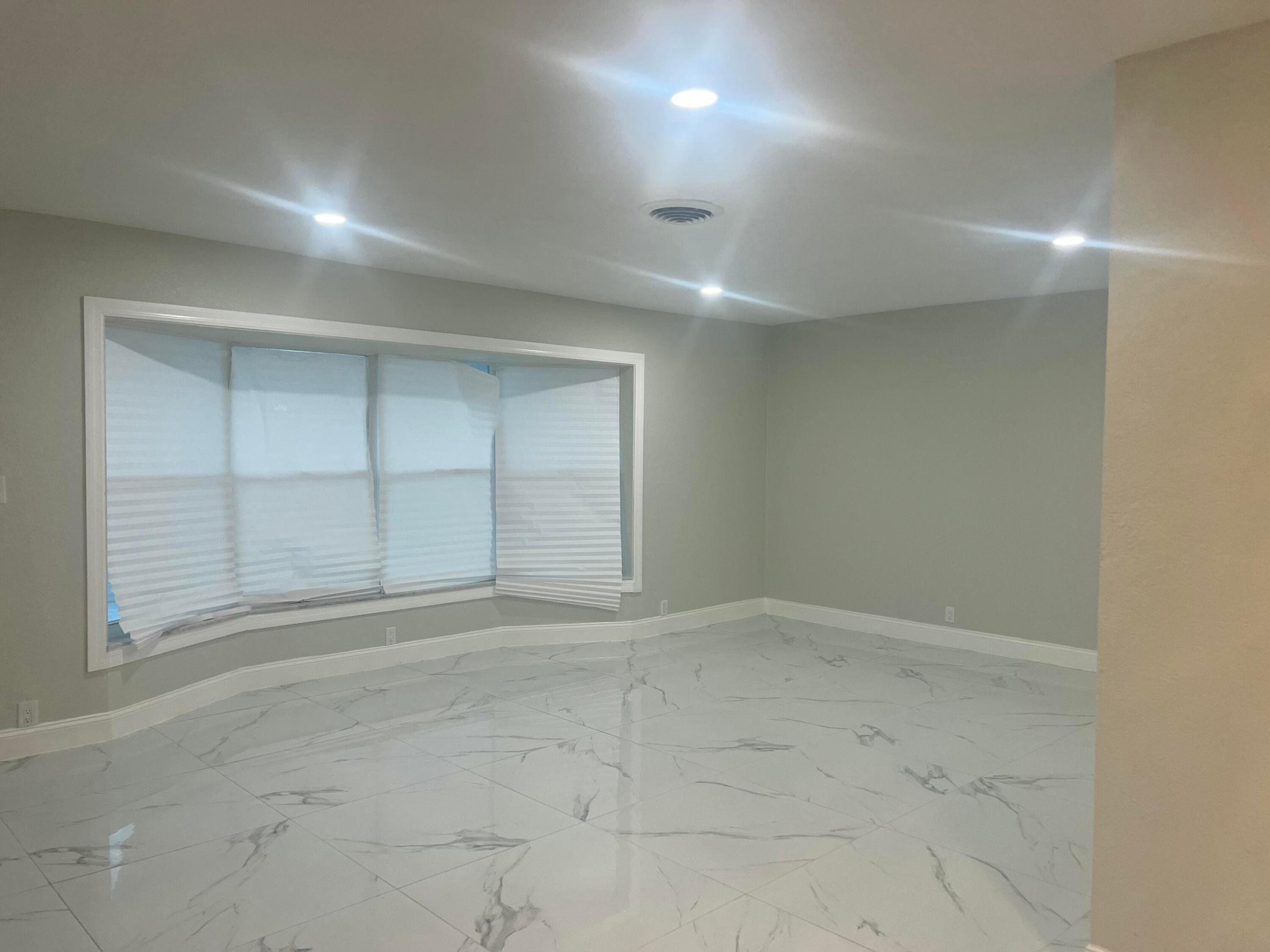 4680 NW 39th, Lauderdale Lakes FL 33319
