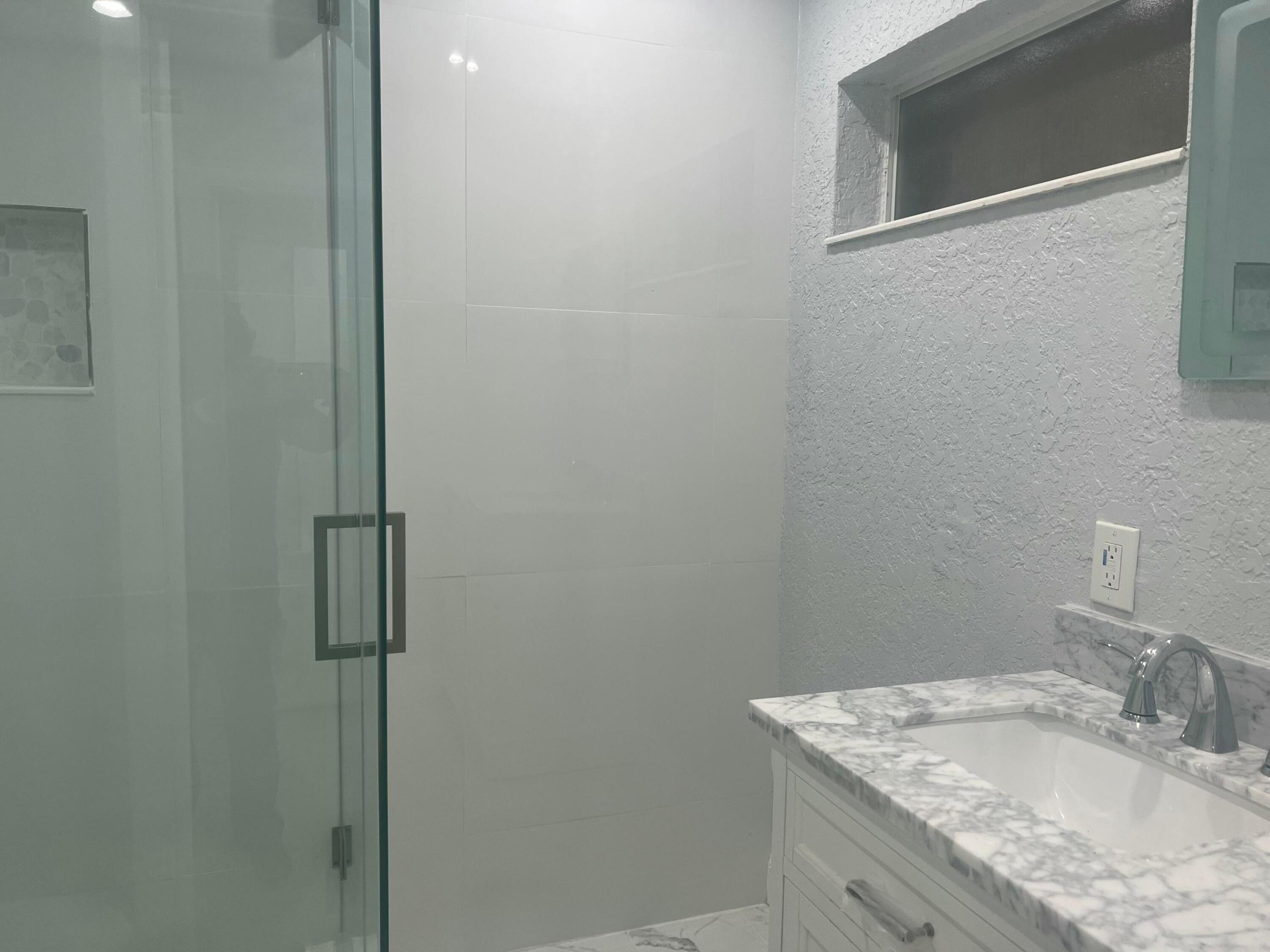 4680 NW 39th, Lauderdale Lakes FL 33319