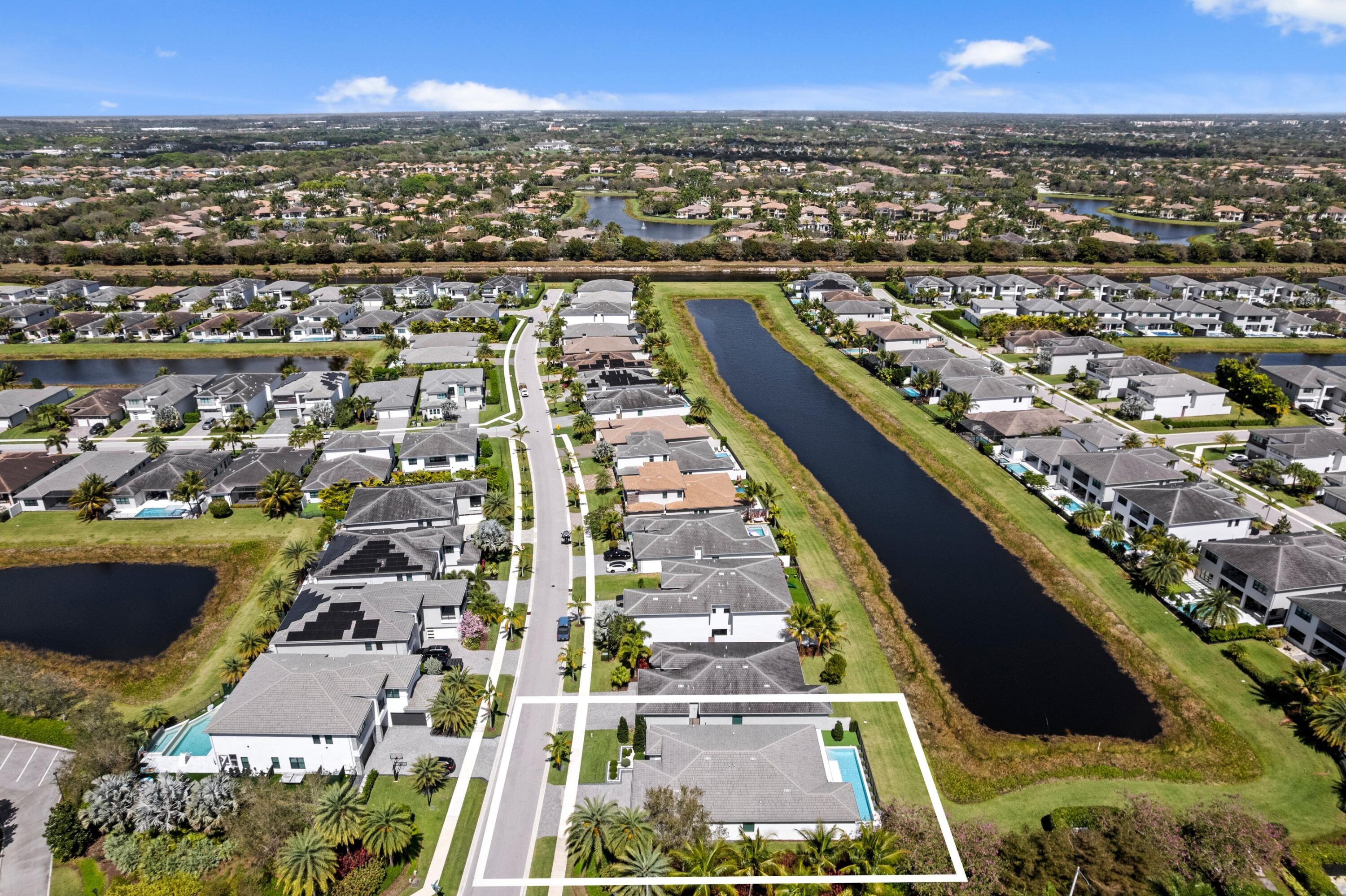 17136 Aquavera, Boca Raton FL 33496