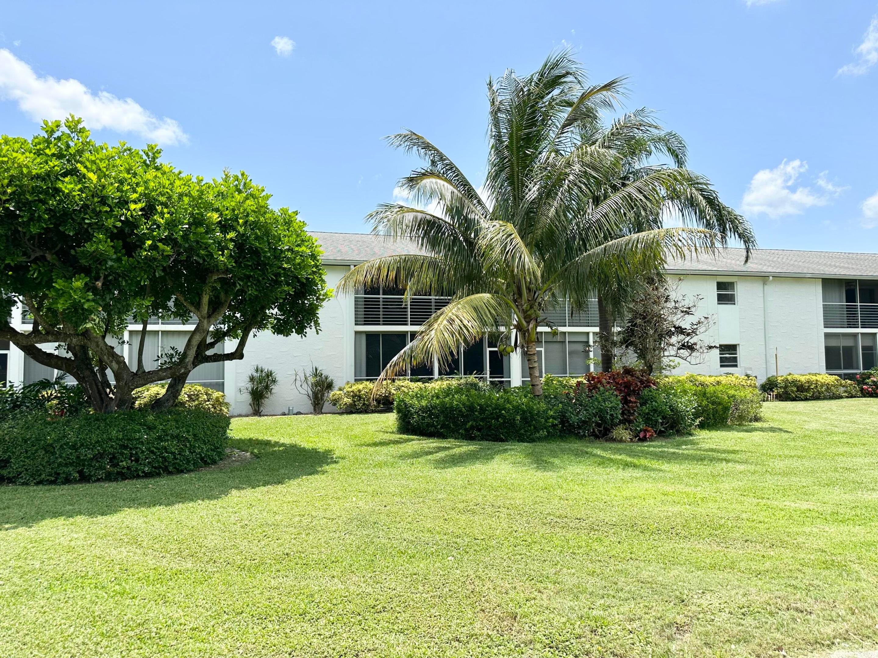 6 Garden Street #204p, Tequesta FL 33469