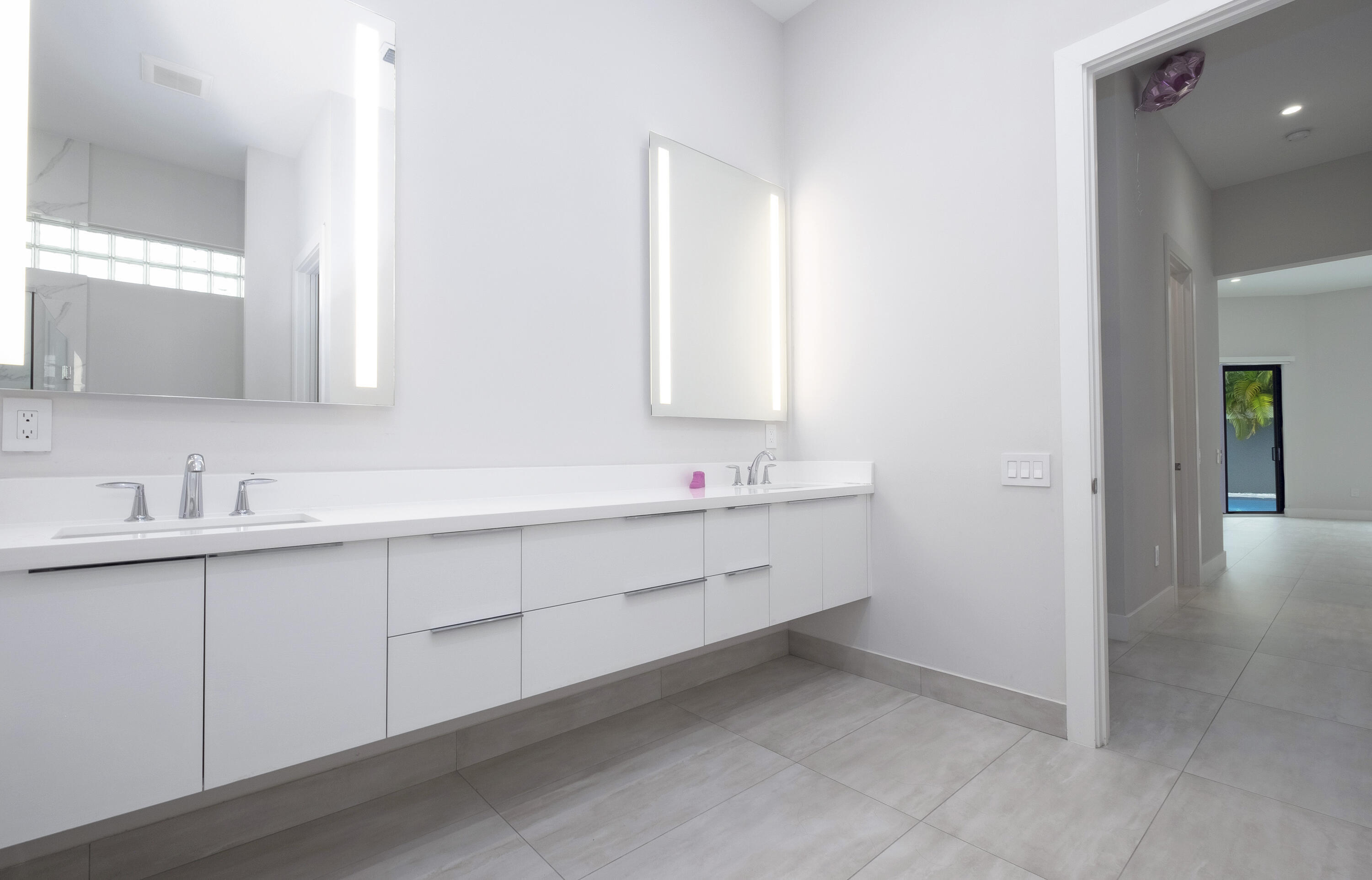 5663 W Brookfield, Hollywood FL 33312