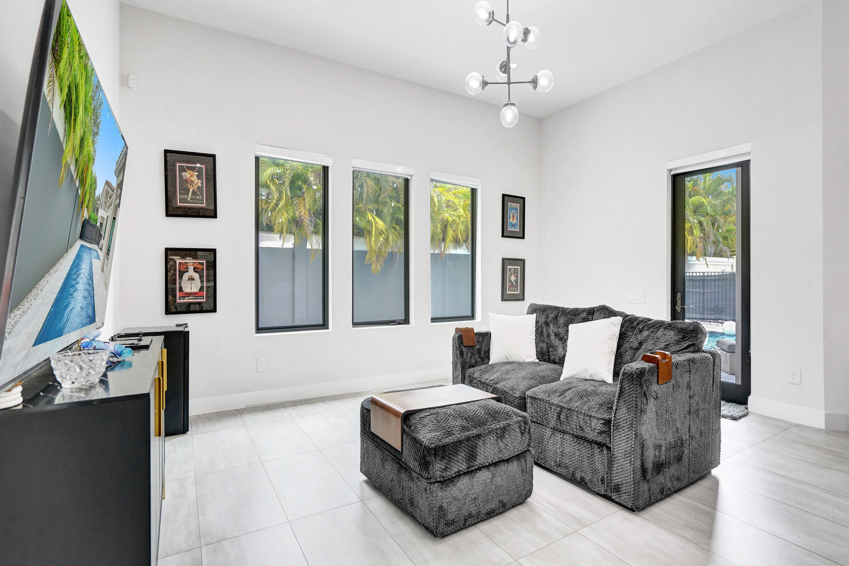 5663 W Brookfield, Hollywood FL 33312