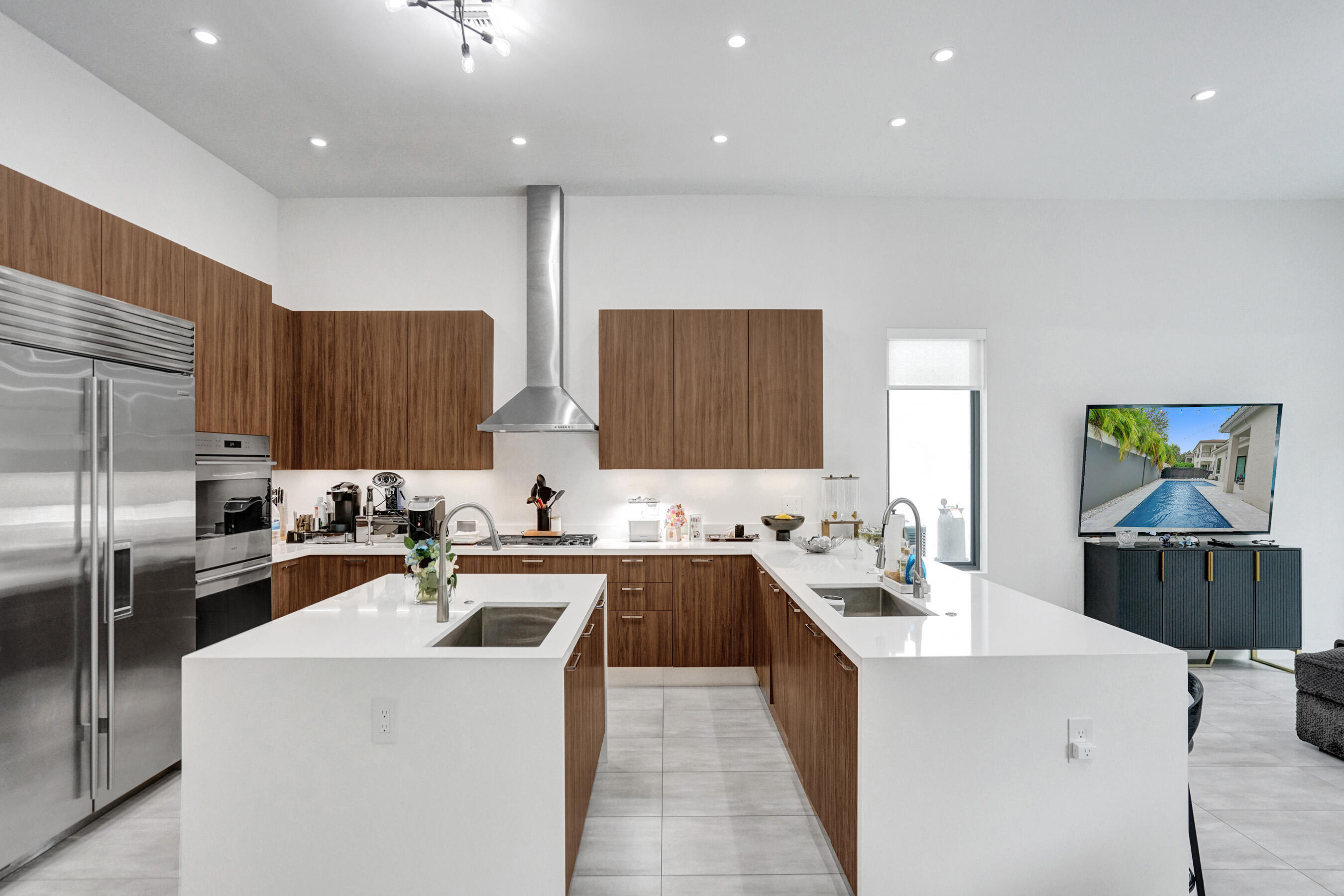5663 W Brookfield, Hollywood FL 33312