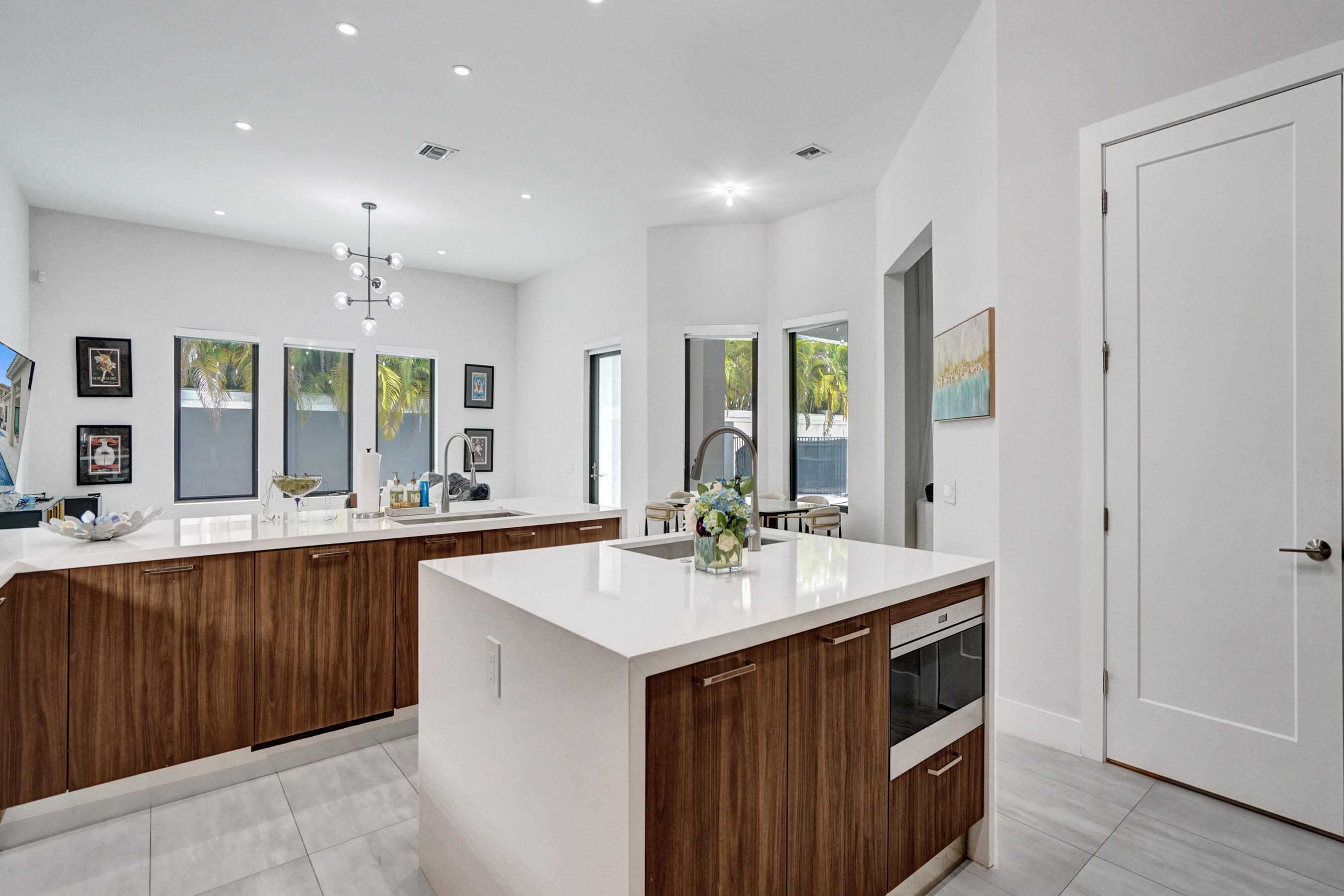 5663 W Brookfield, Hollywood FL 33312